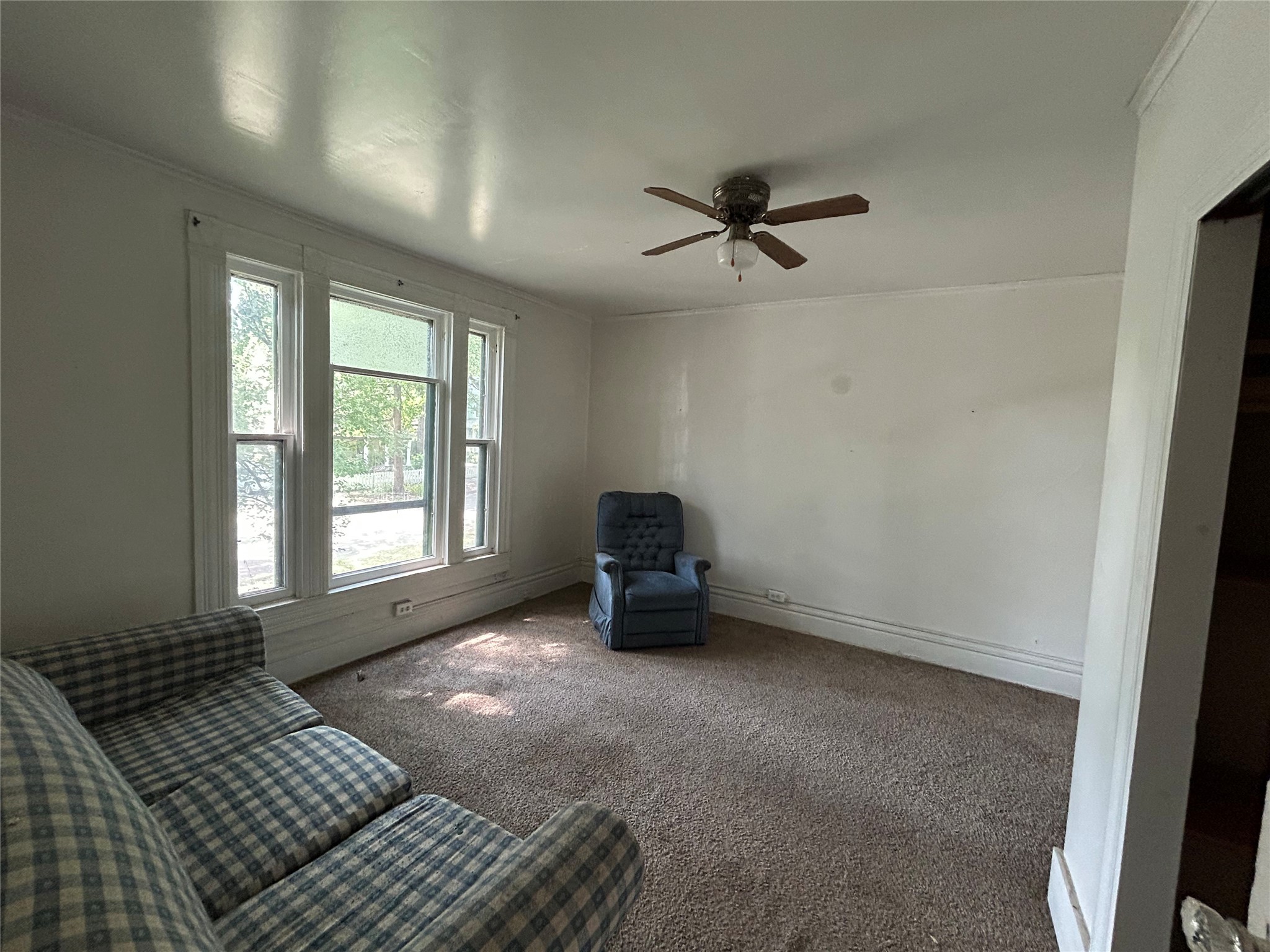 735 20th Street Property Photo 7