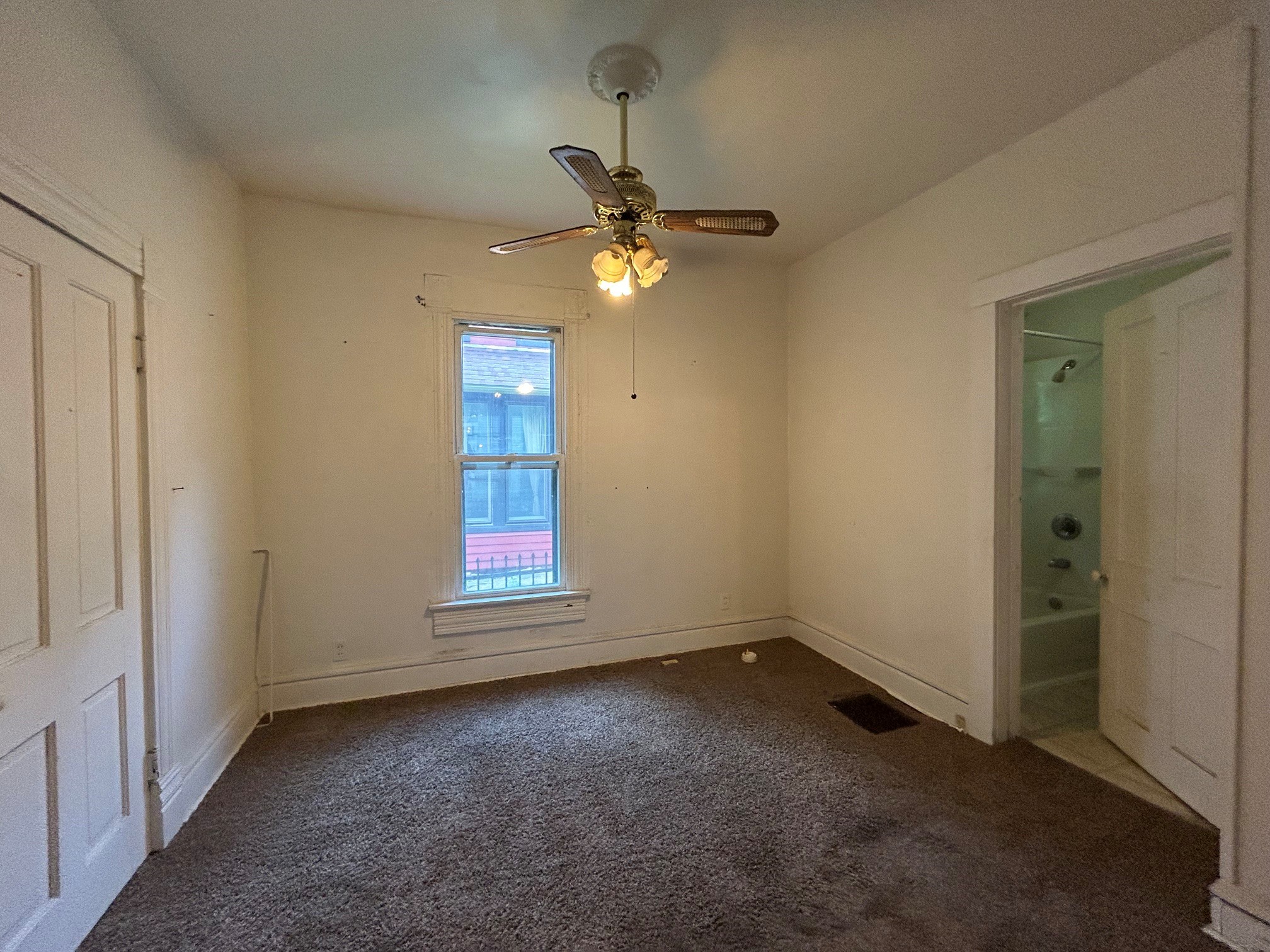 735 20th Street Property Photo 9