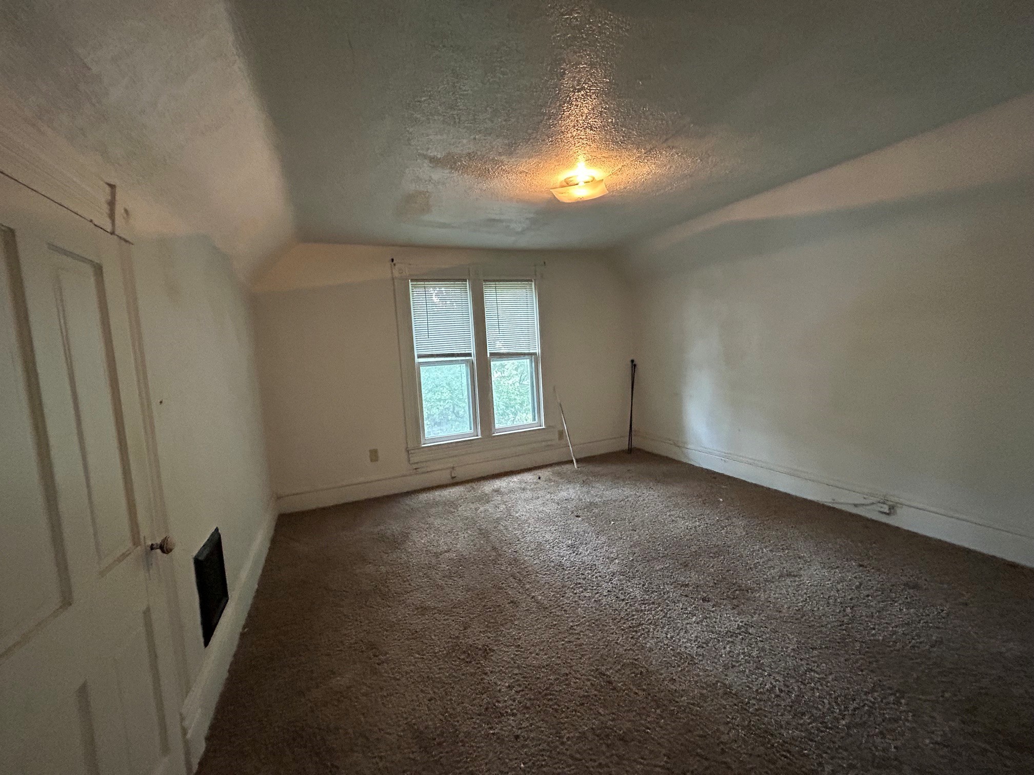 735 20th Street Property Photo 13