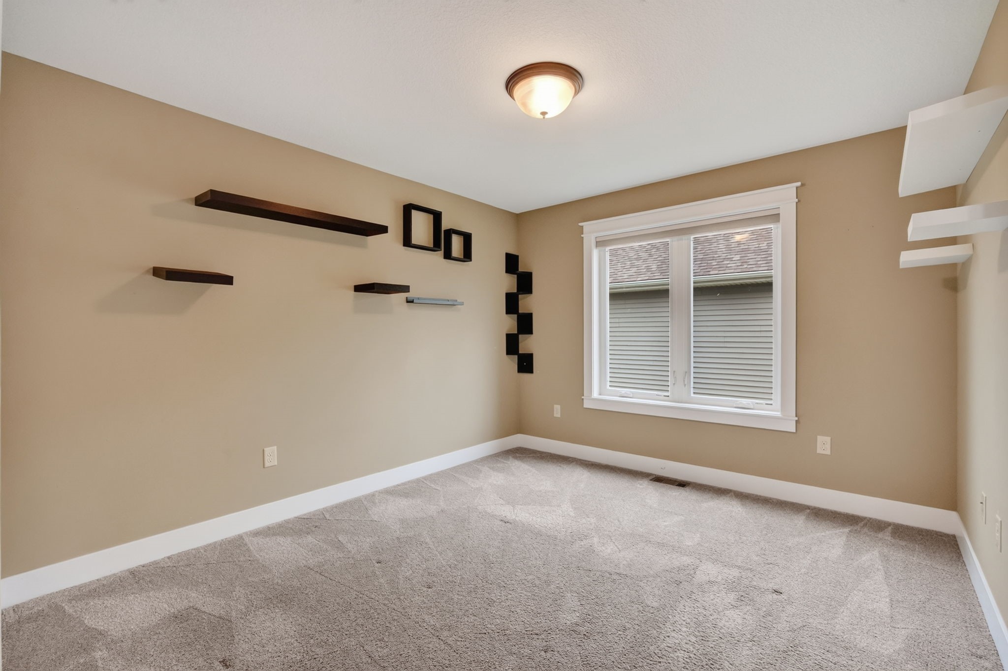 2421 Nw Abilene Road Property Photo 14