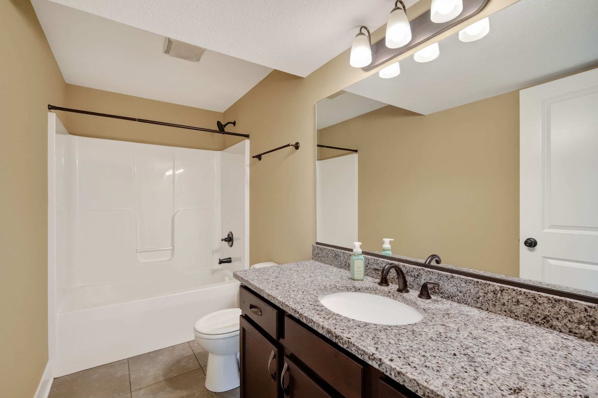 2421 Nw Abilene Road Property Photo 24