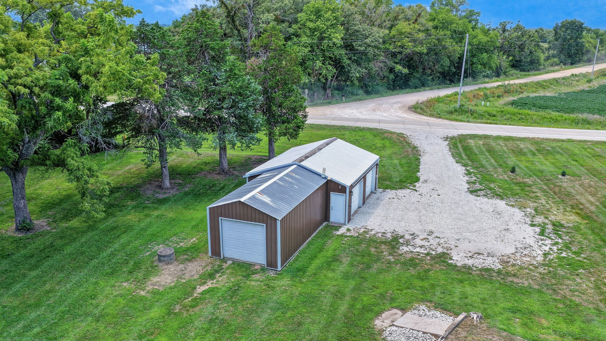 2518 Wagon Road Property Photo 14