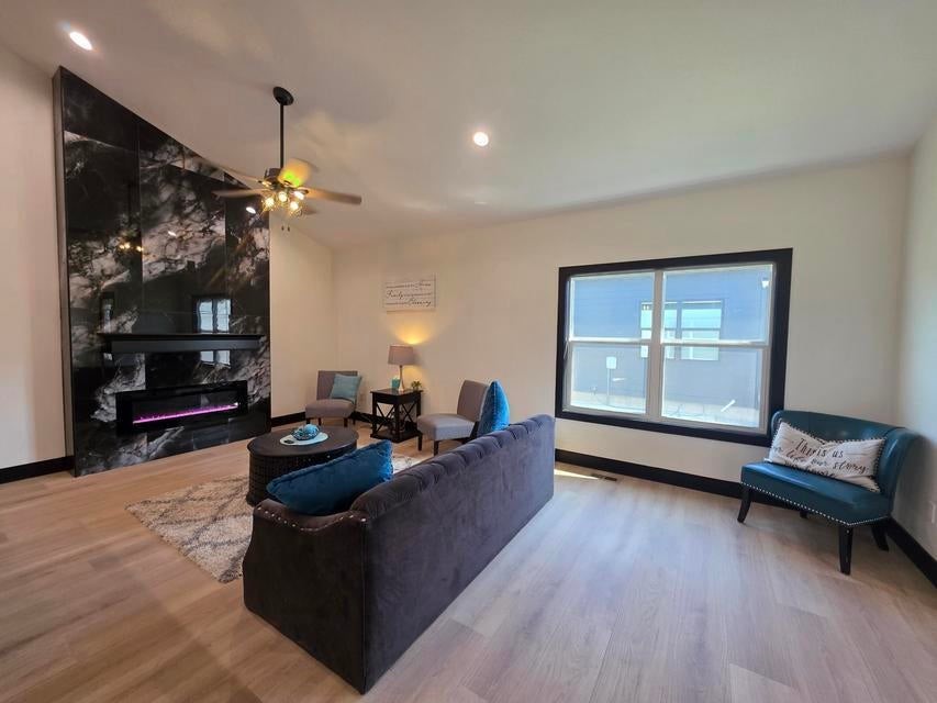 718 Ringold Street Property Photo 11