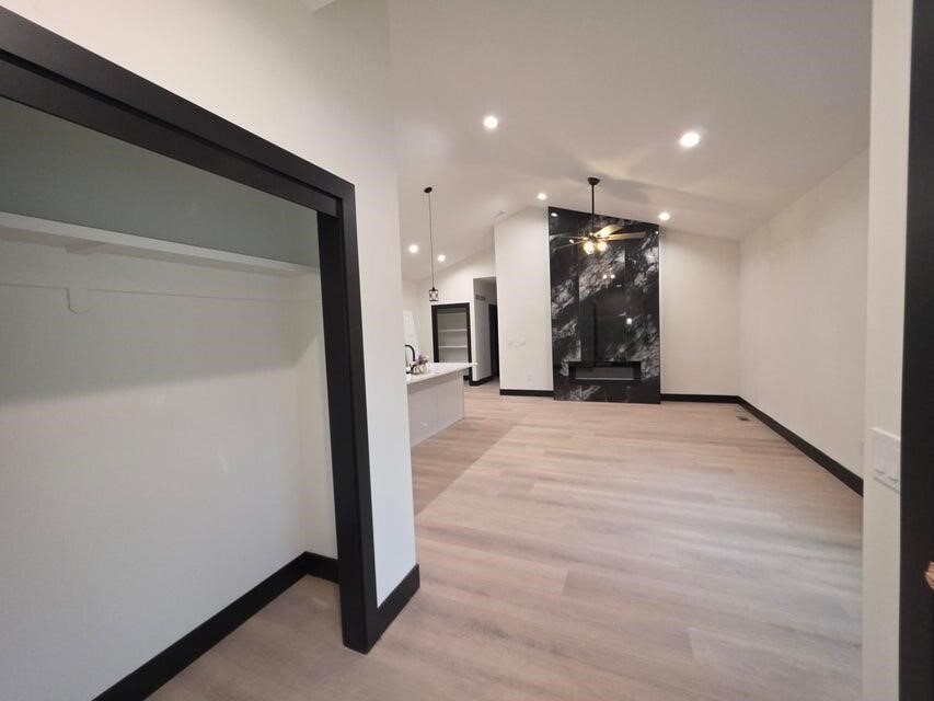 718 Ringold Street Property Photo 13