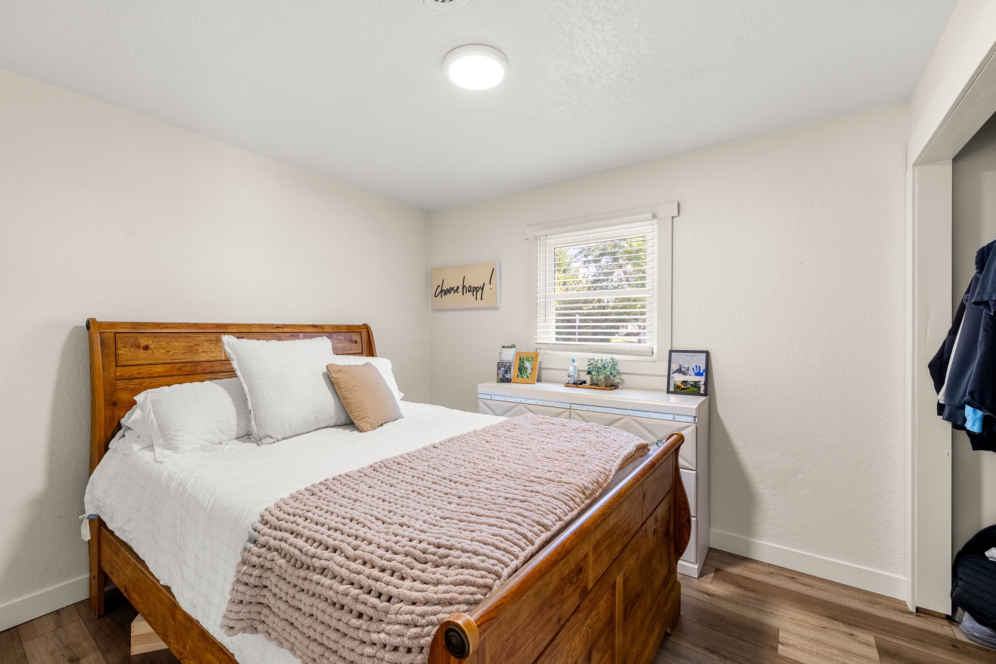 401 Summer Street Property Photo 20