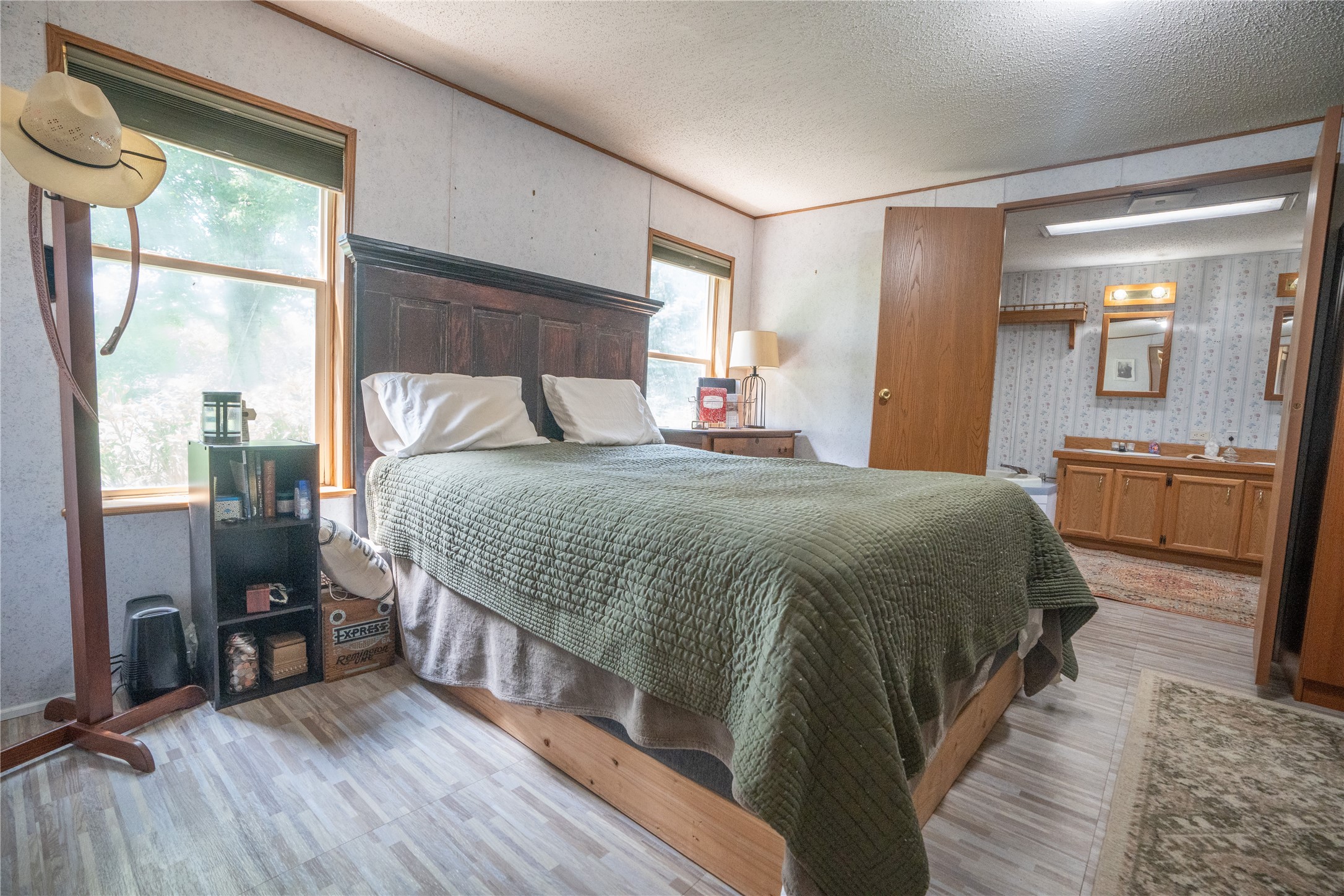 1667 195th Street Property Photo 3