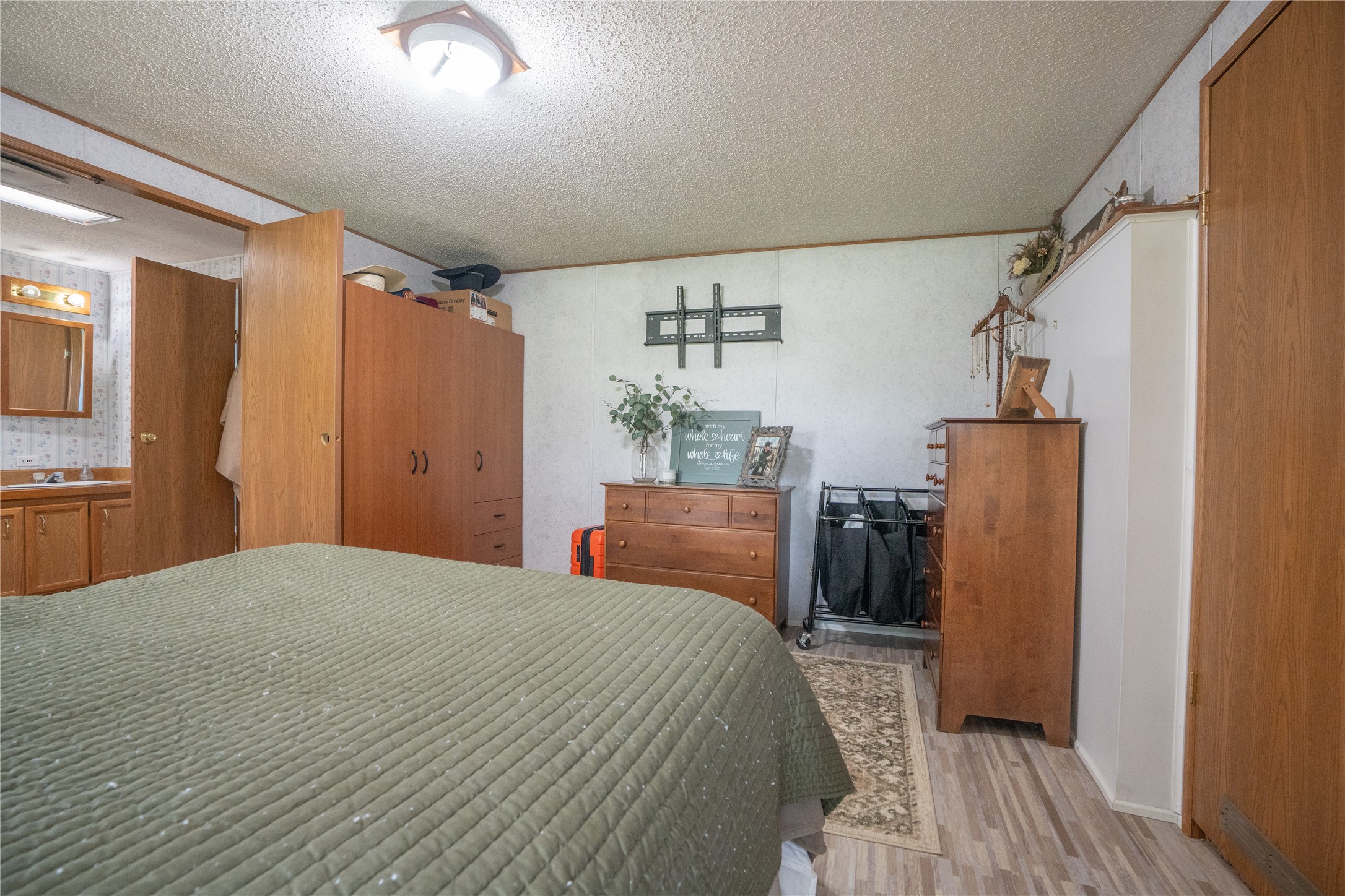 1667 195th Street Property Photo 15