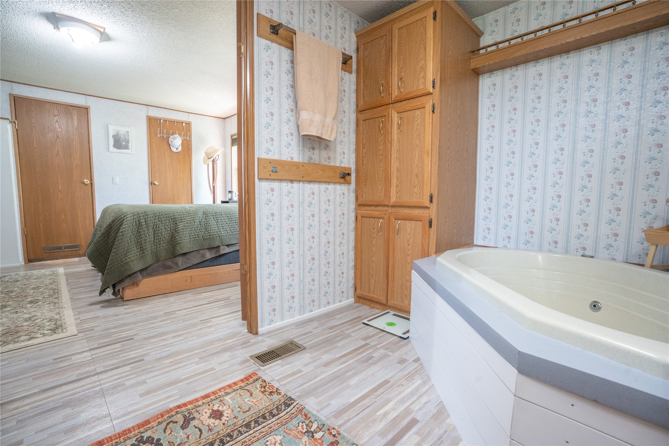 1667 195th Street Property Photo 17