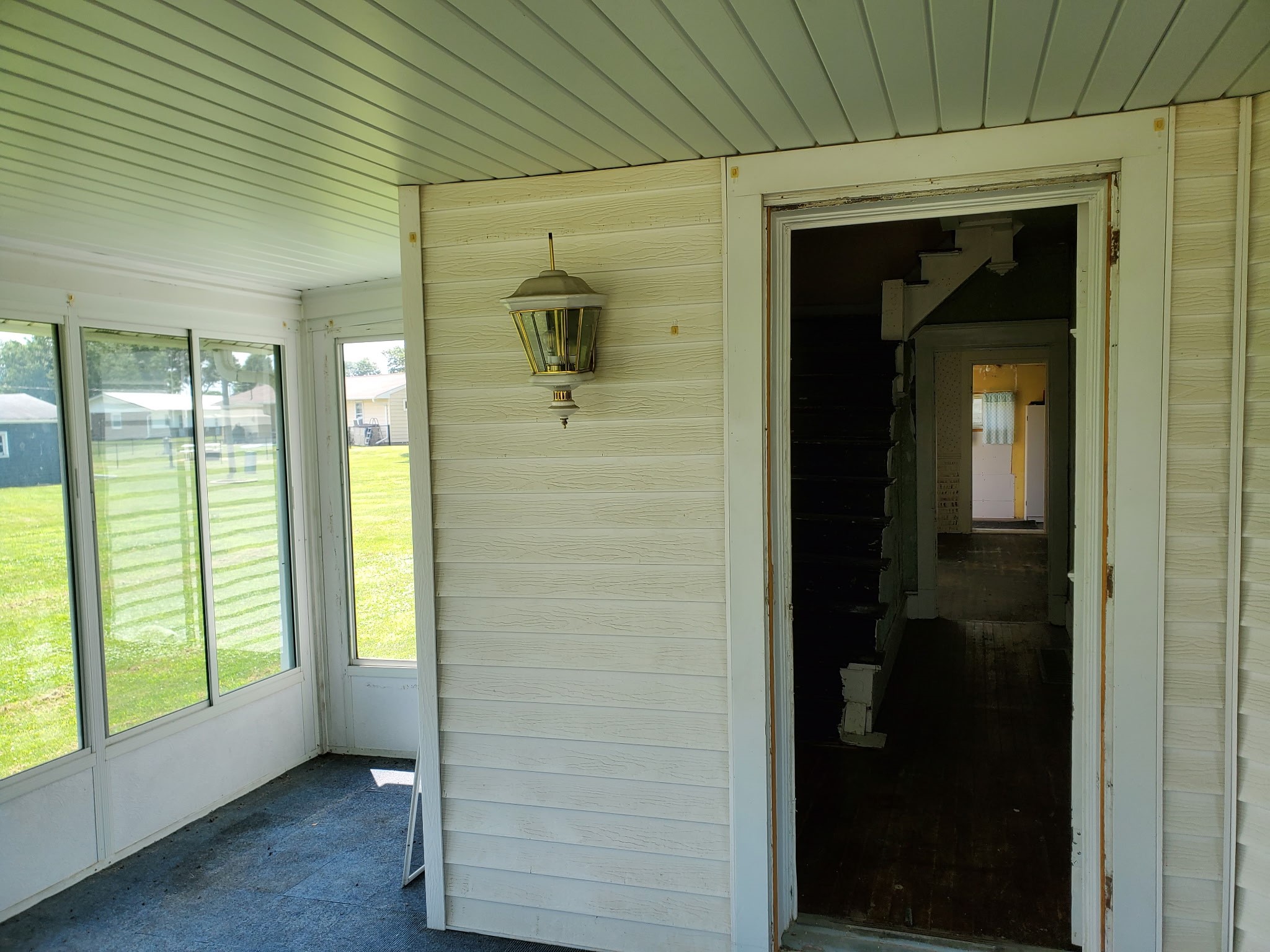 212 Dewey Street Property Photo 7