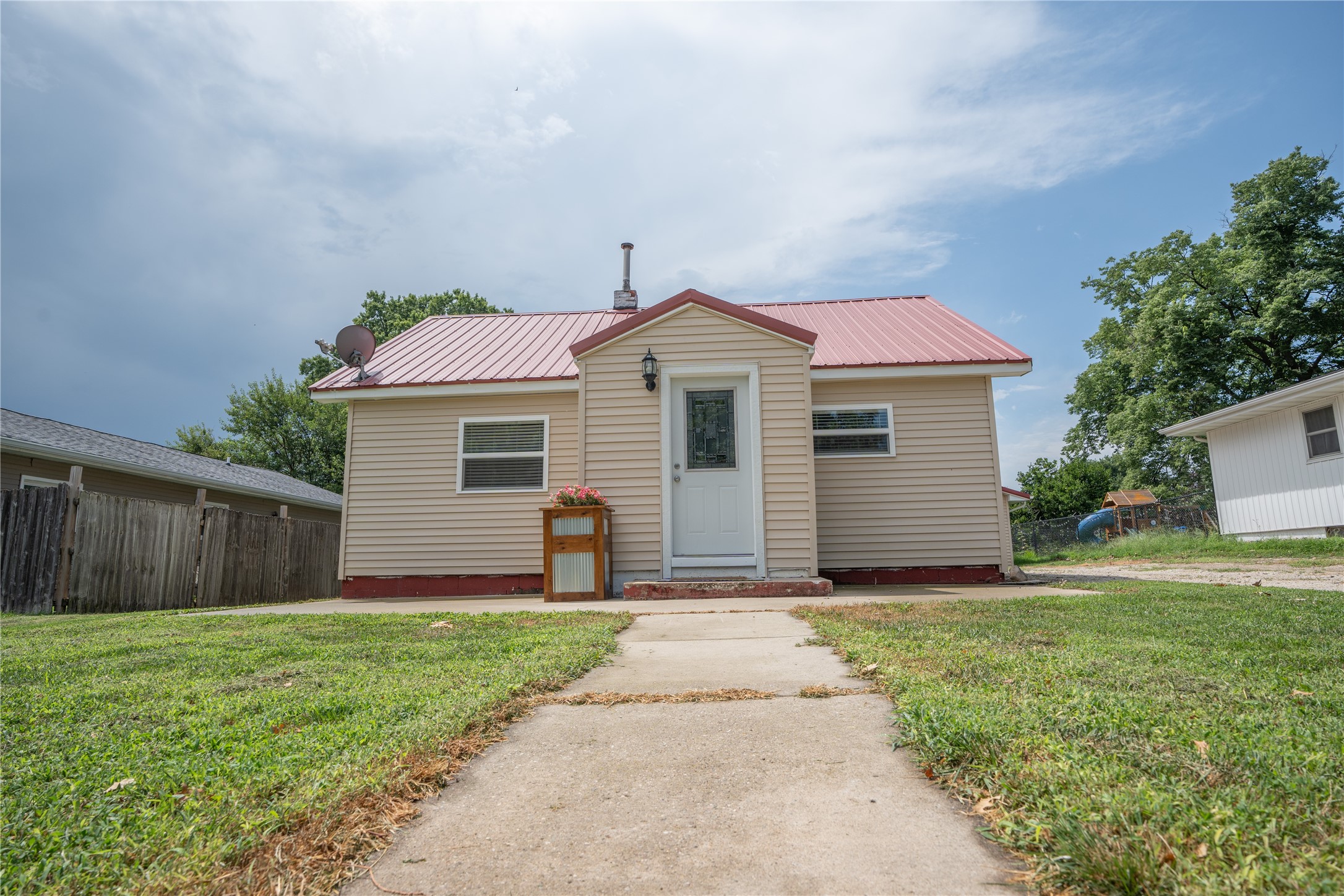 816 S 4th Avenue Property Photo 1
