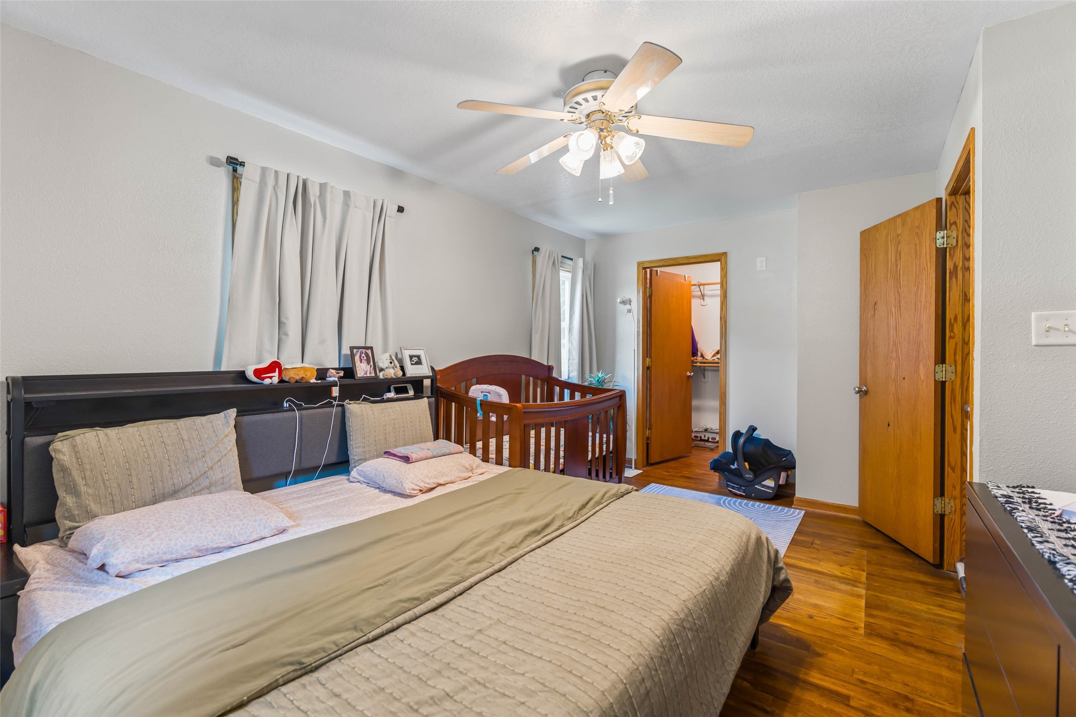 4900 Fairview Drive Property Photo 10