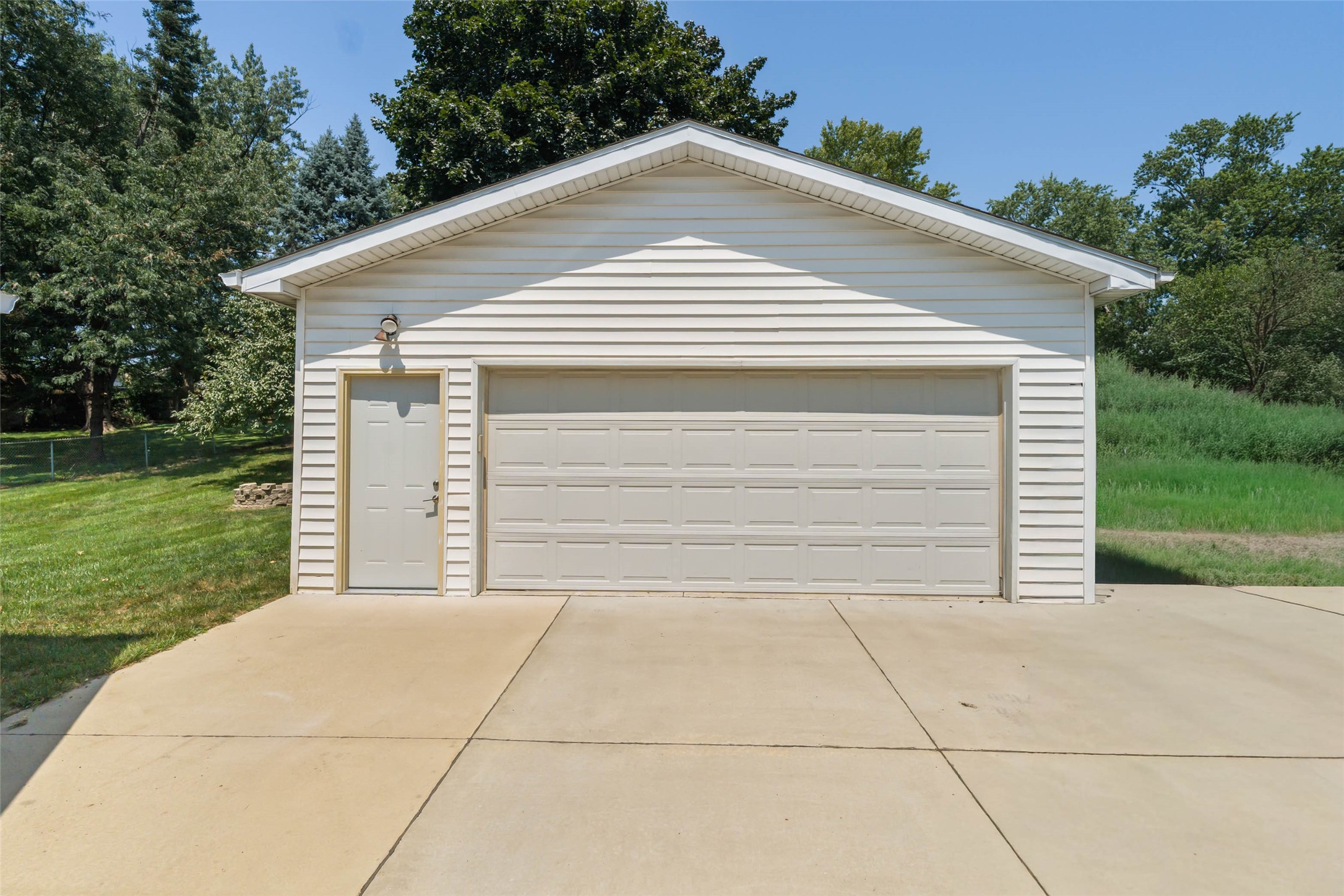 4900 Fairview Drive Property Photo 15