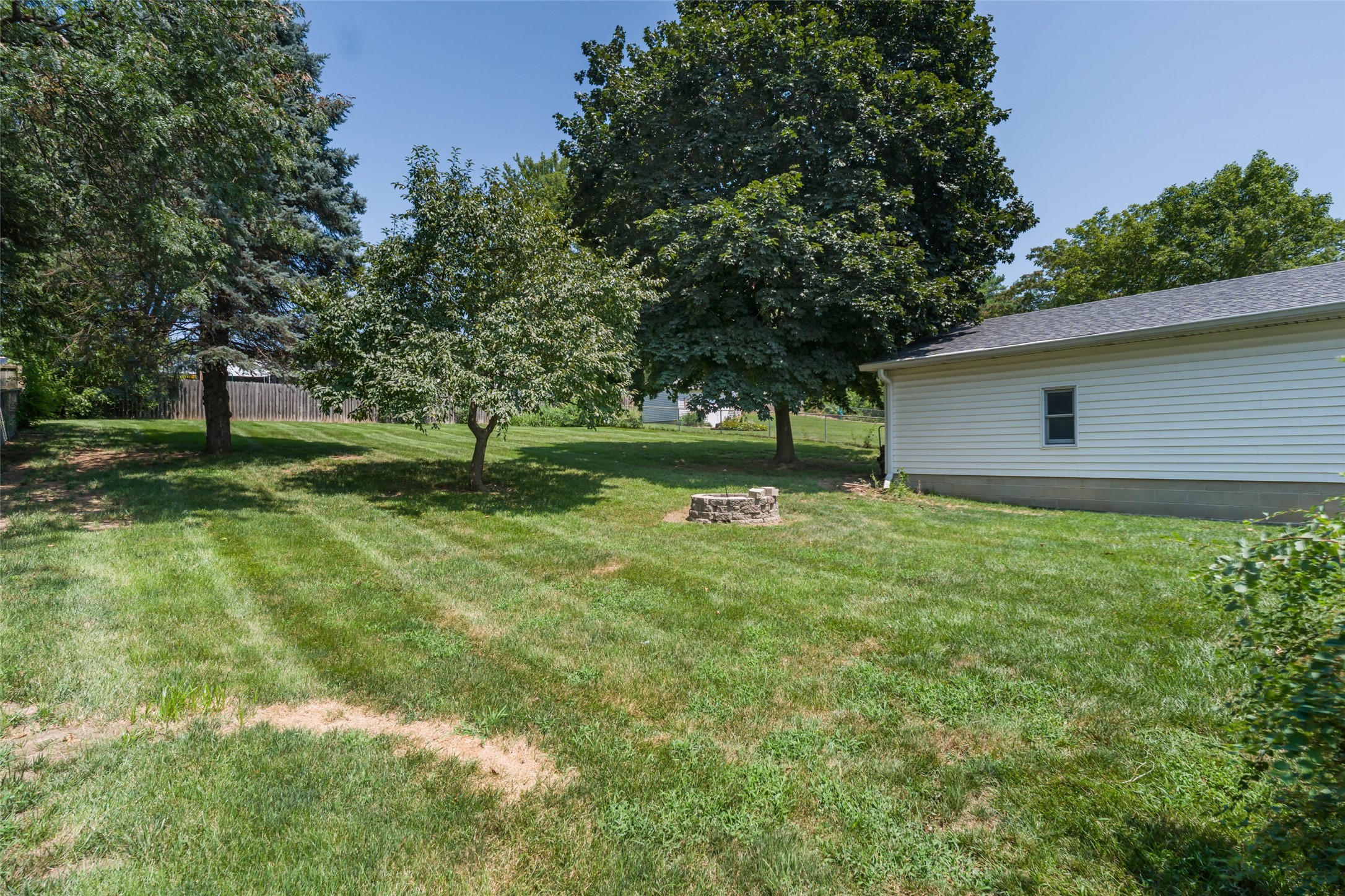 4900 Fairview Drive Property Photo 17