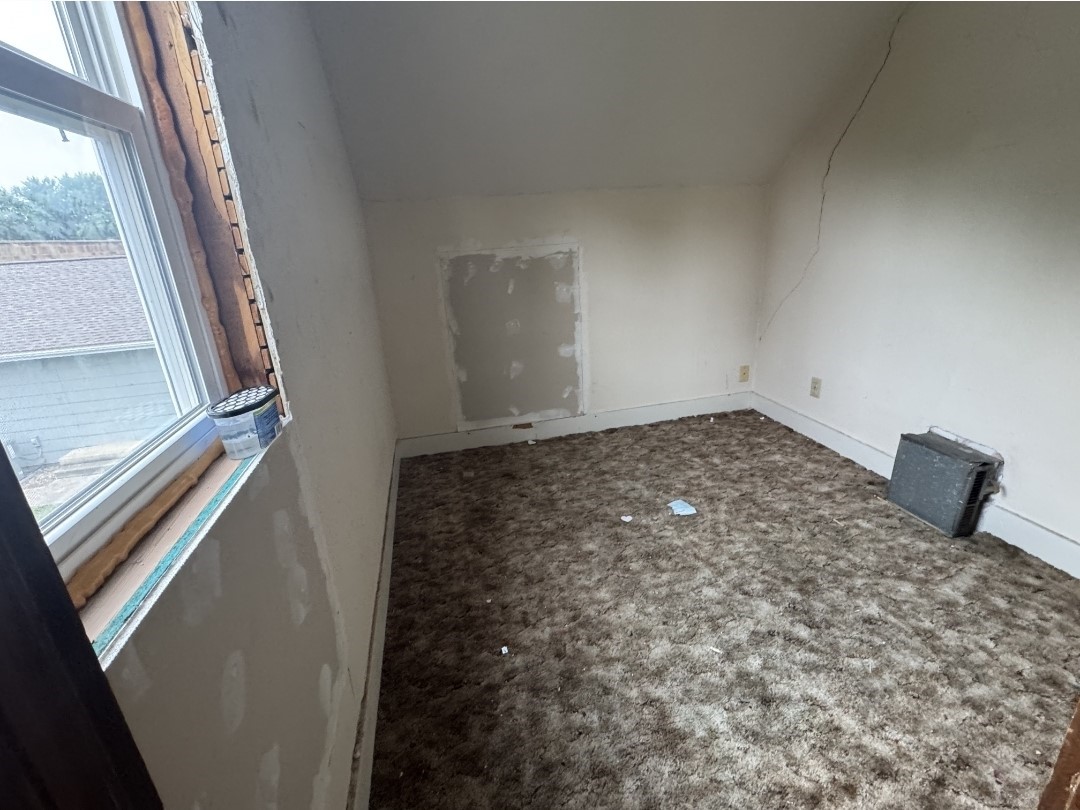 208 S 3rd Street Property Photo 5