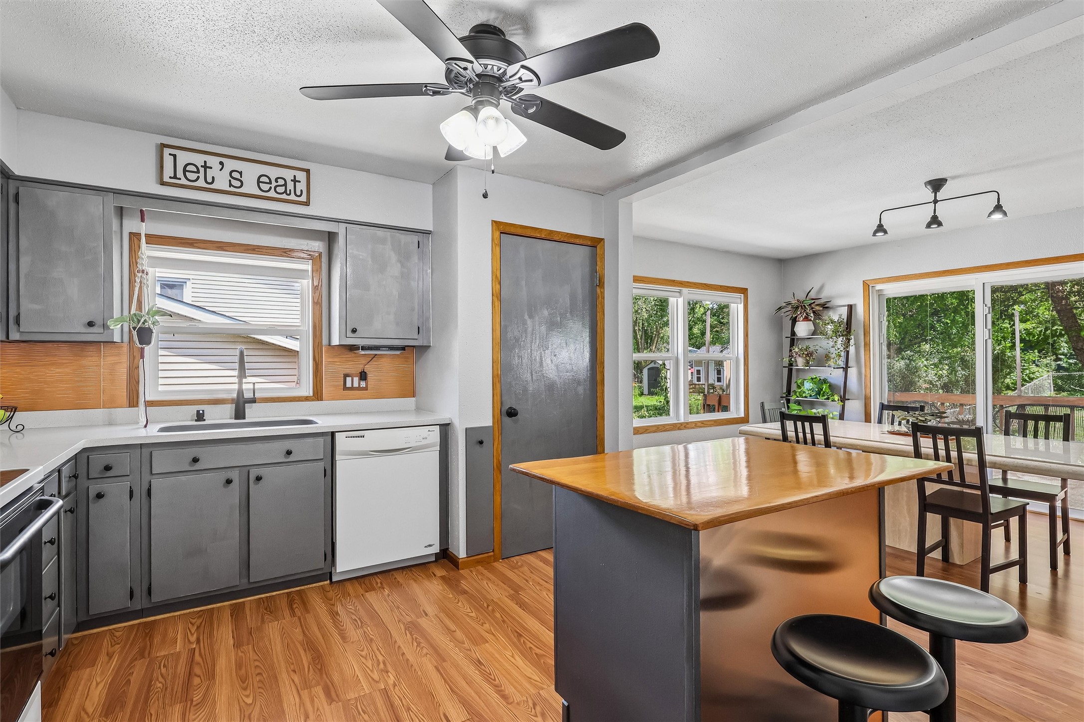 8839 Woodmayr Circle Property Photo 8