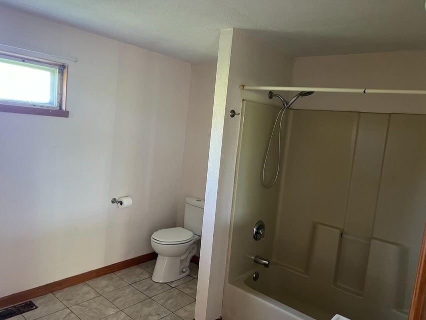 28076 690th Avenue Property Photo 9