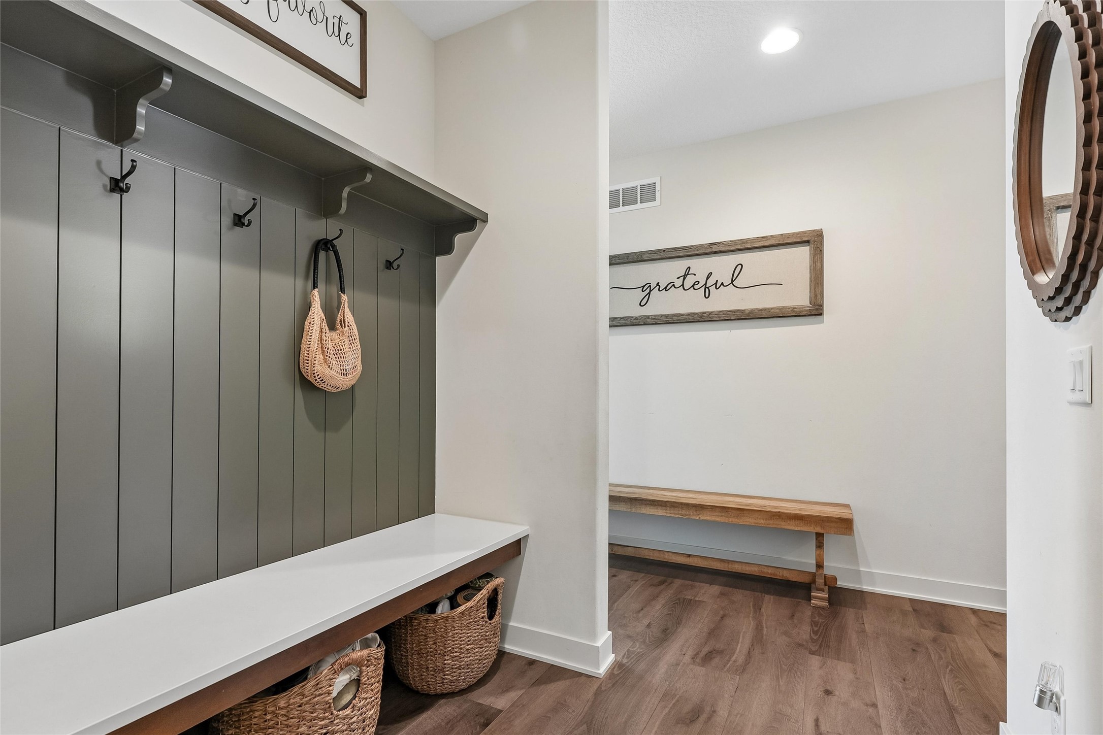 1302 S L Court Property Photo 6