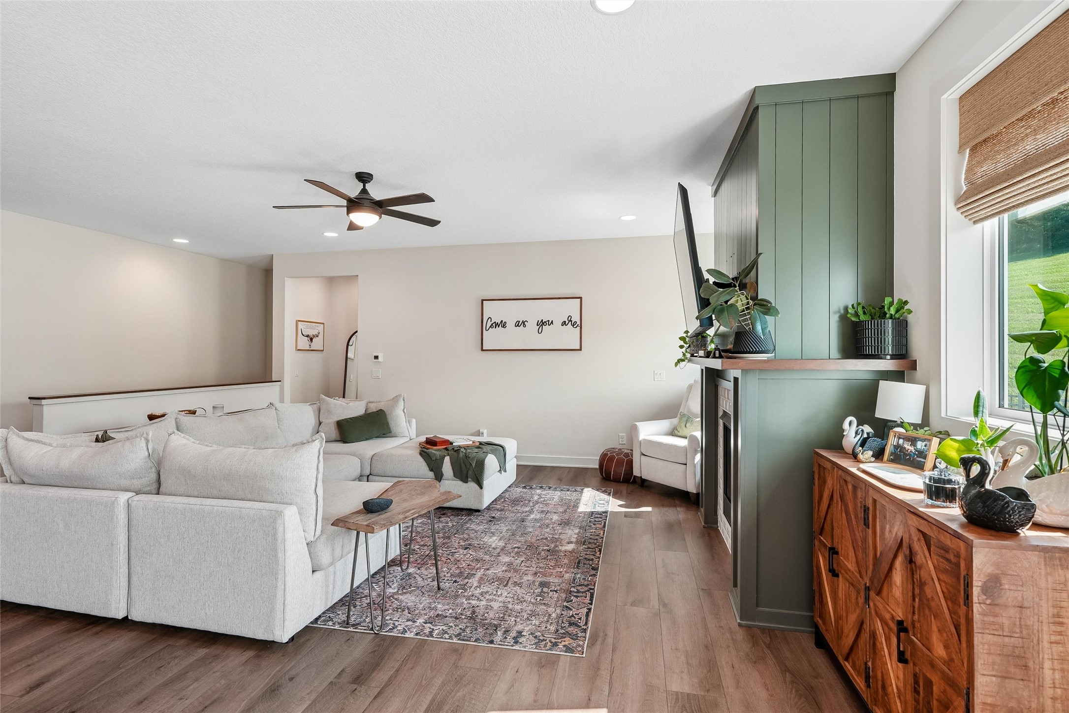 1302 S L Court Property Photo 9