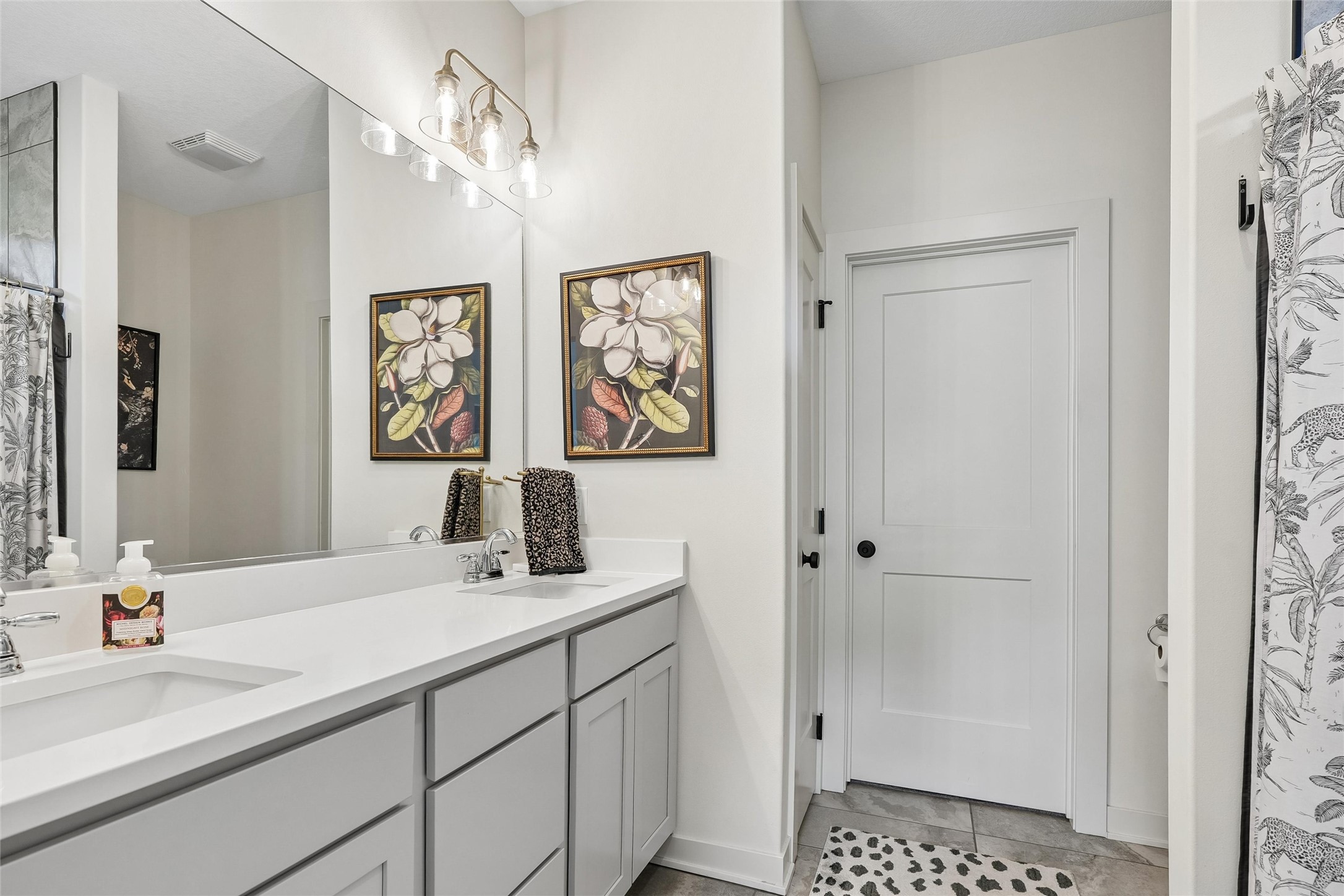1302 S L Court Property Photo 20