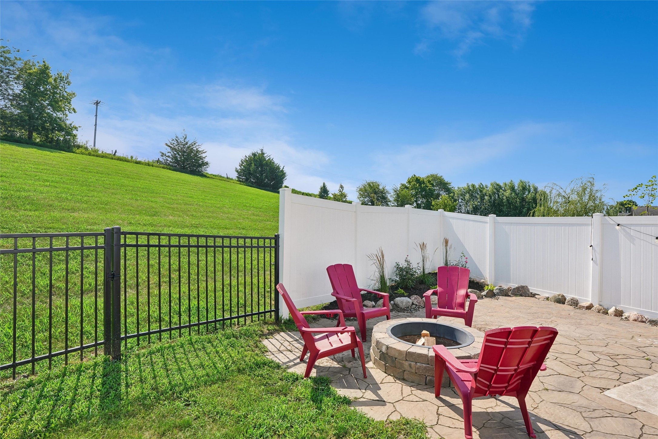 1302 S L Court Property Photo 33