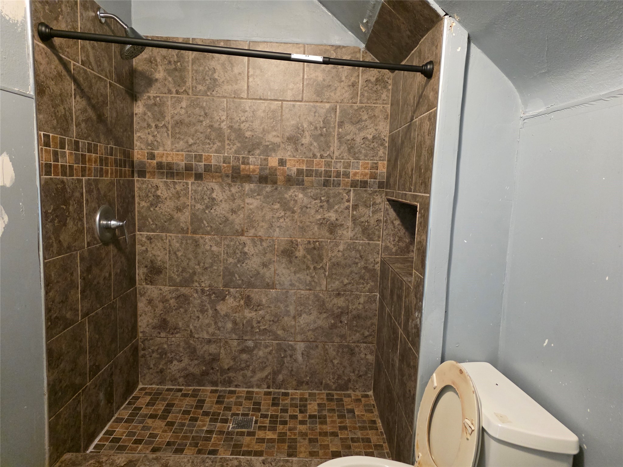 807 May Street Property Photo 10