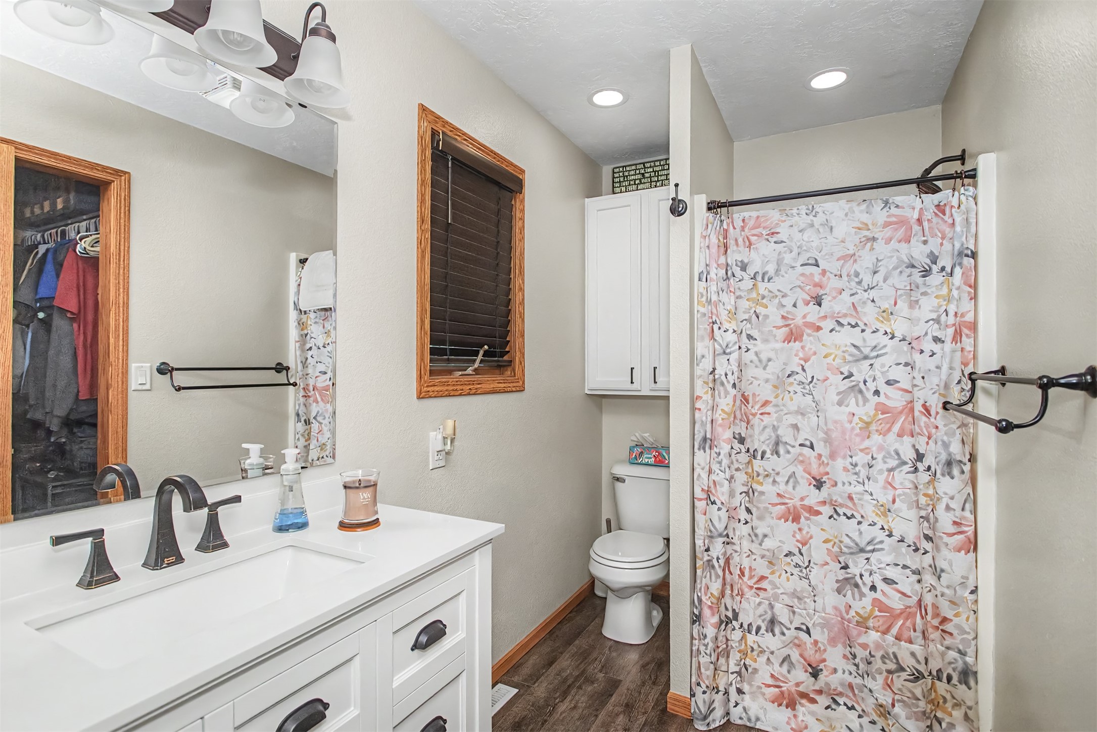 610 S Samson Street Property Photo 18