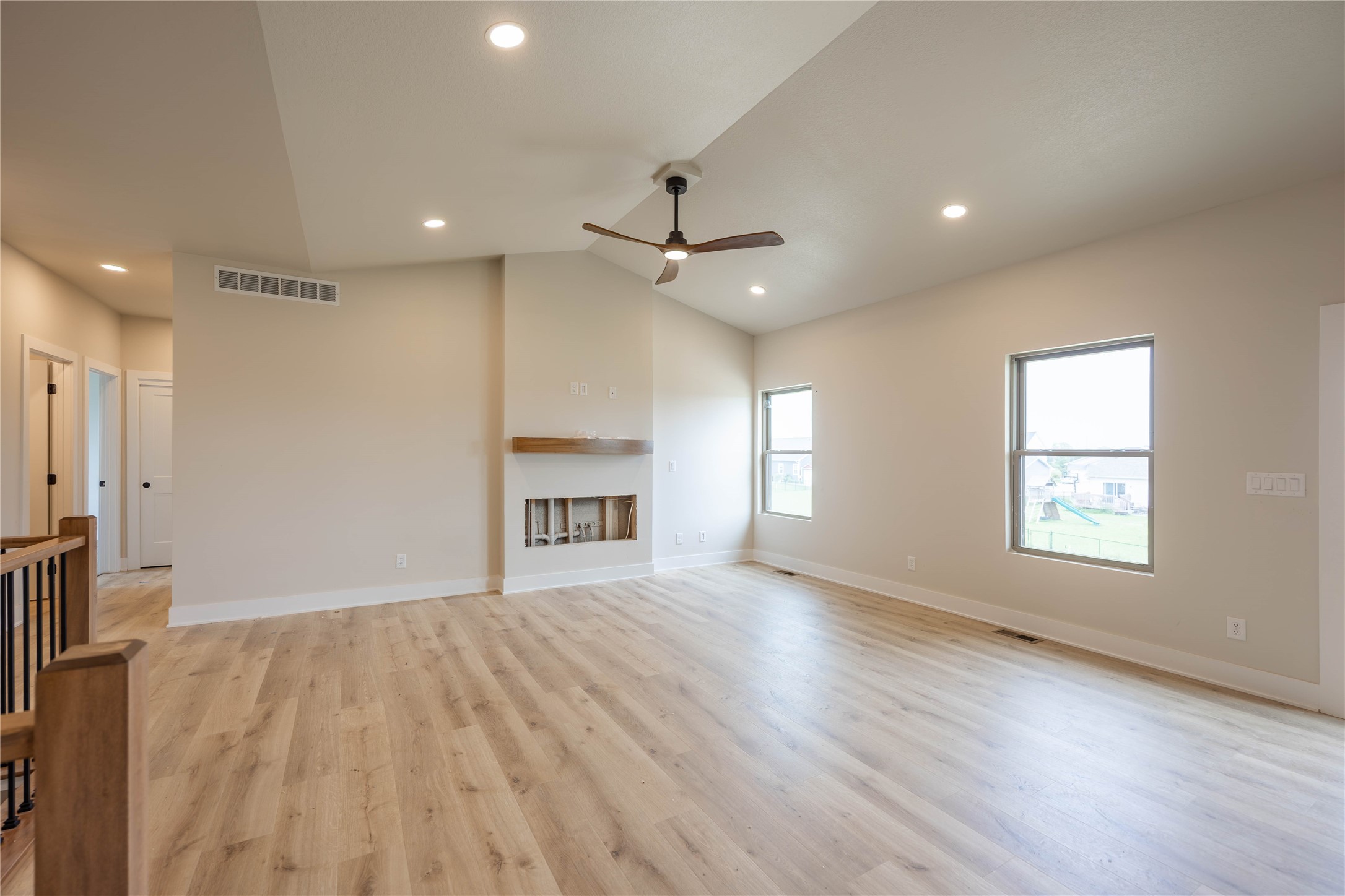 934 Wild Oak Drive Property Photo 10