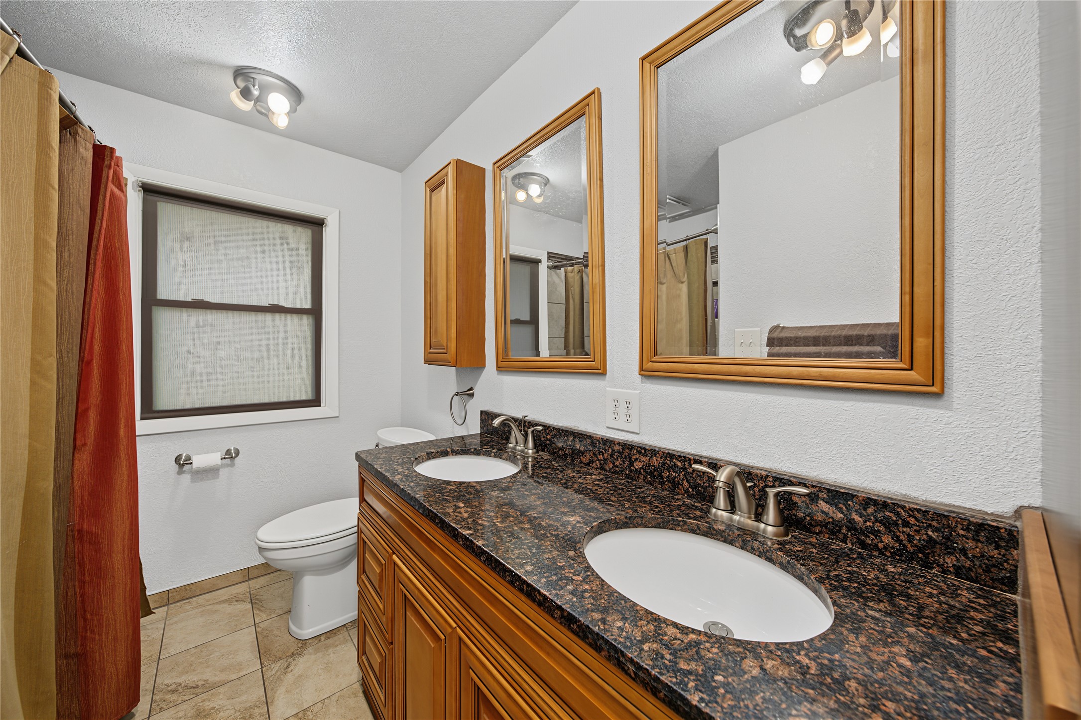 804 17th Street Property Photo 11