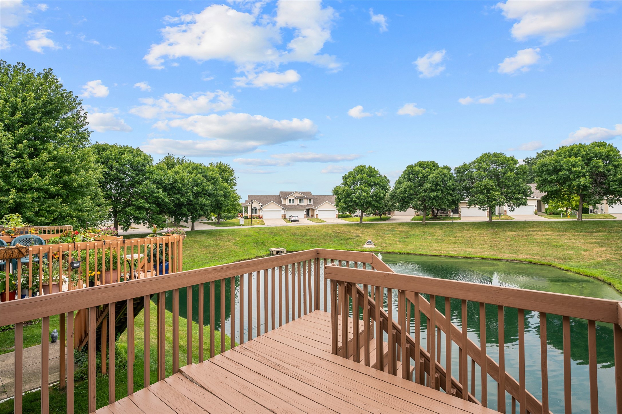 5916 Sapphire Circle Property Photo 7
