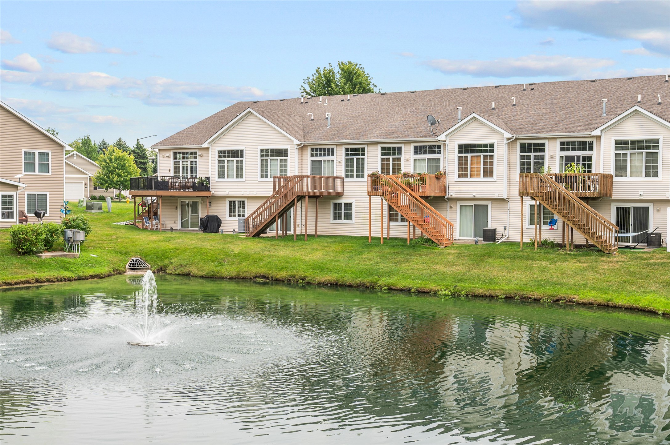 5916 Sapphire Circle Property Photo 10