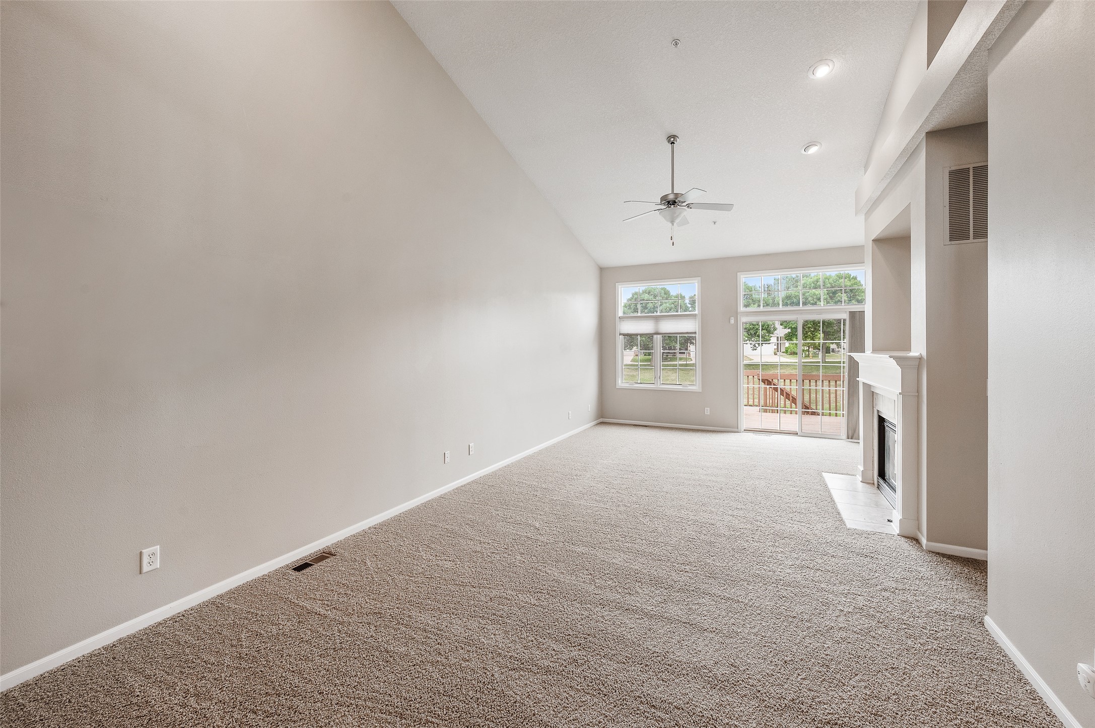 5916 Sapphire Circle Property Photo 17