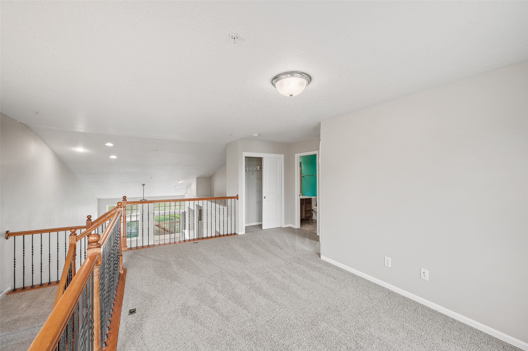 5916 Sapphire Circle Property Photo 31