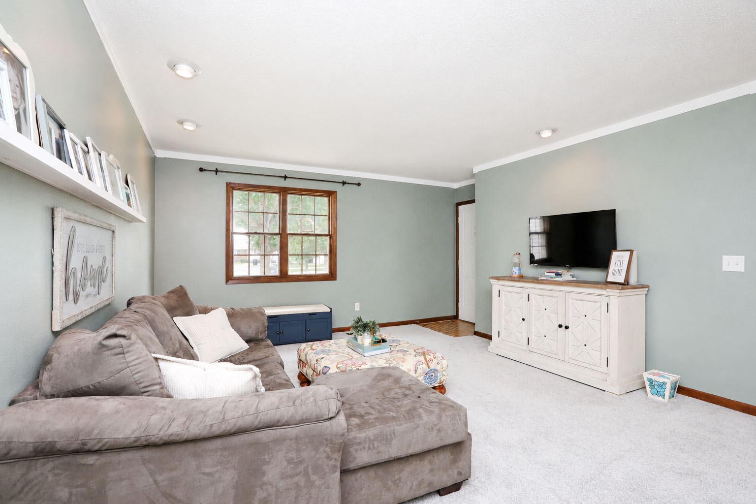 6154 Terrace Drive Property Photo 4
