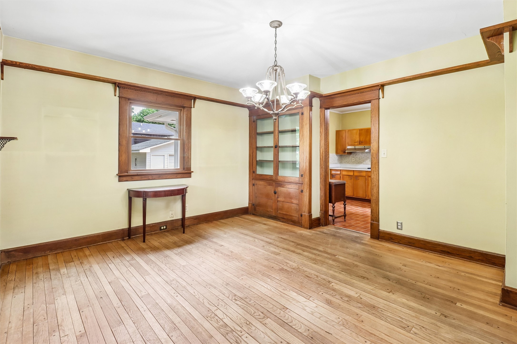 210 W Jackson Avenue Property Photo 6