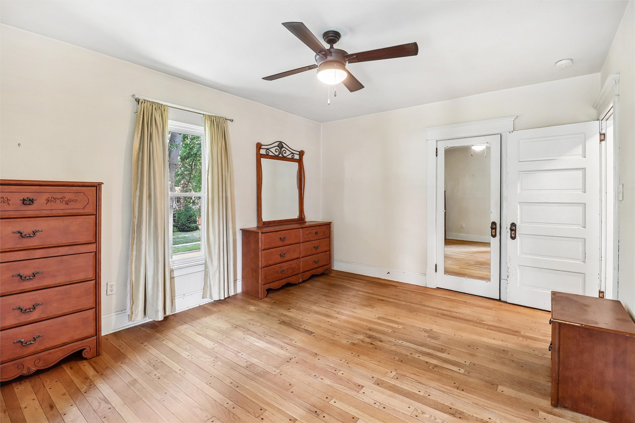 210 W Jackson Avenue Property Photo 14