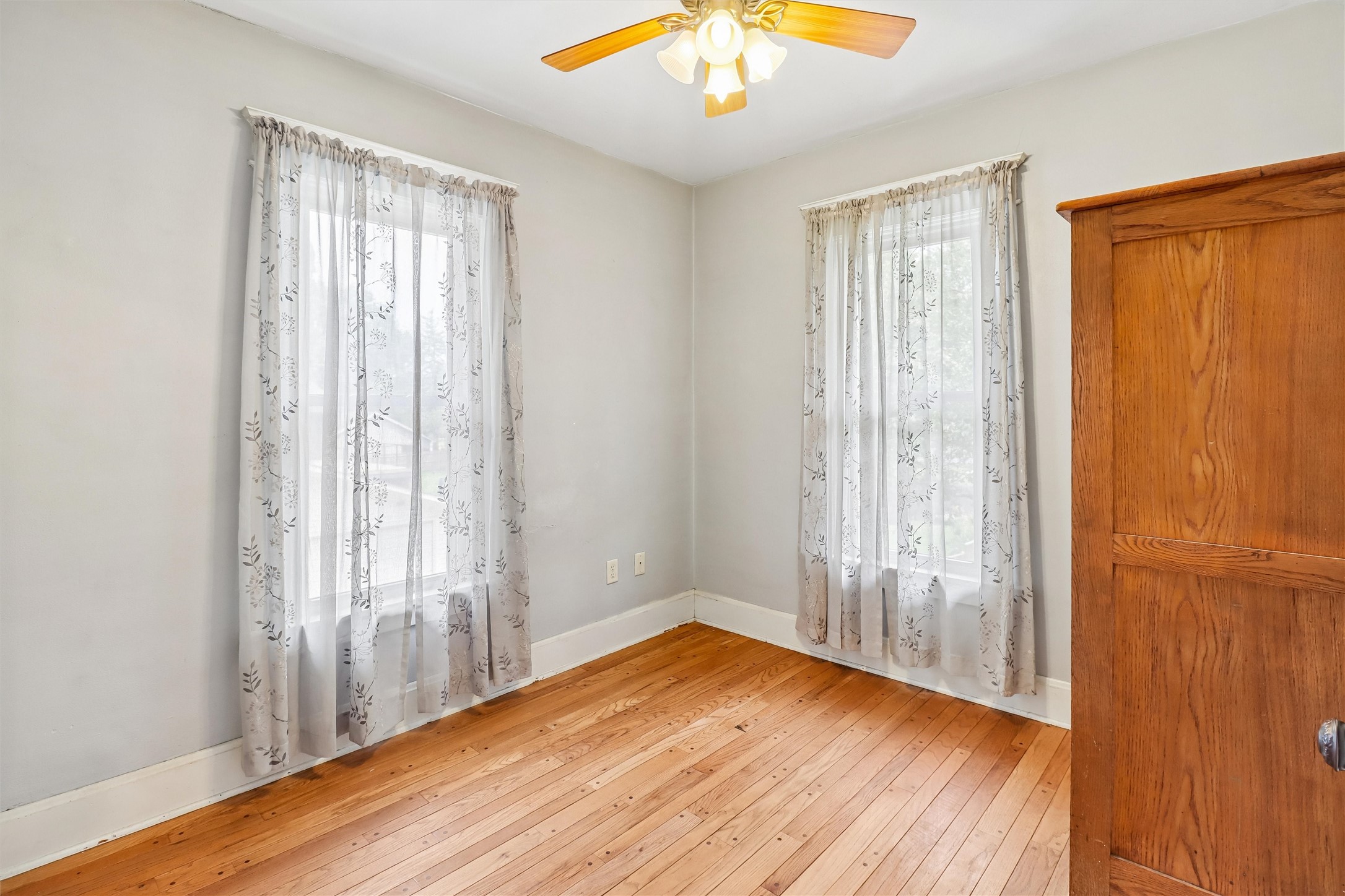 210 W Jackson Avenue Property Photo 16