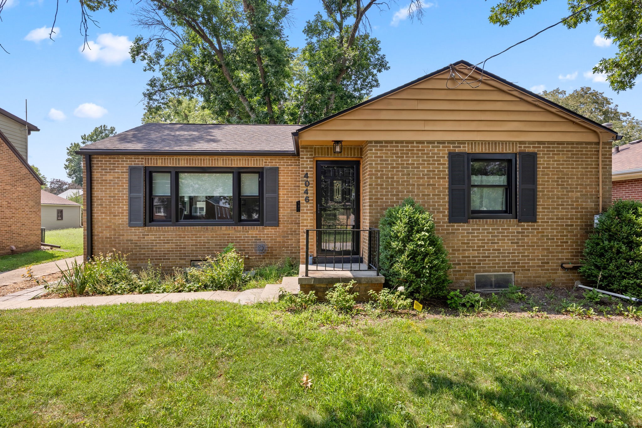 4046 39th Place Property Photo 1