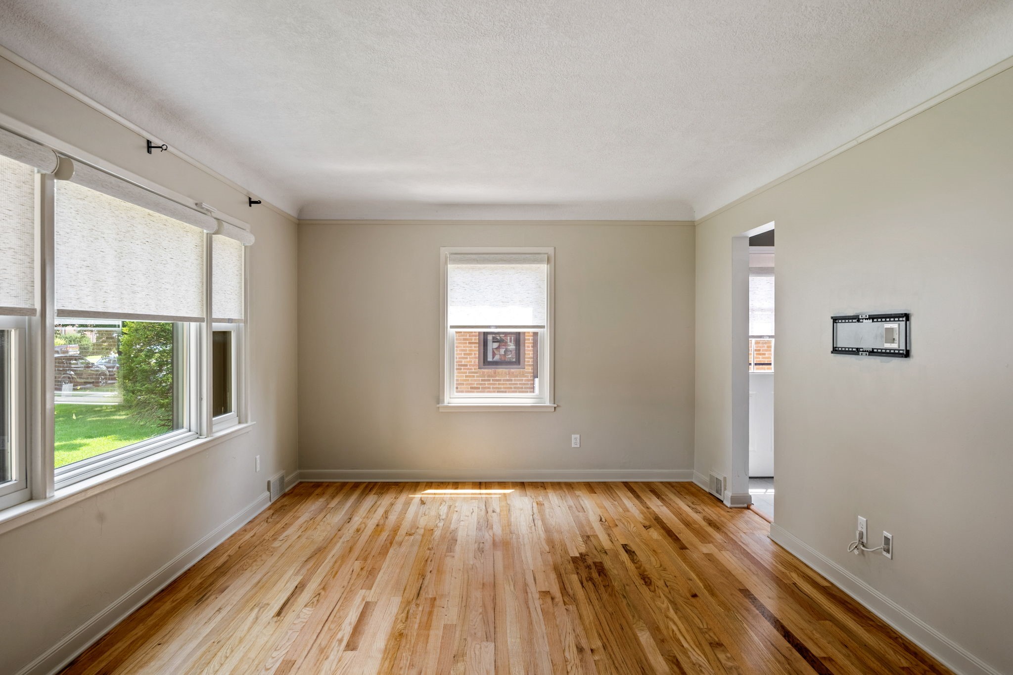 4046 39th Place Property Photo 4