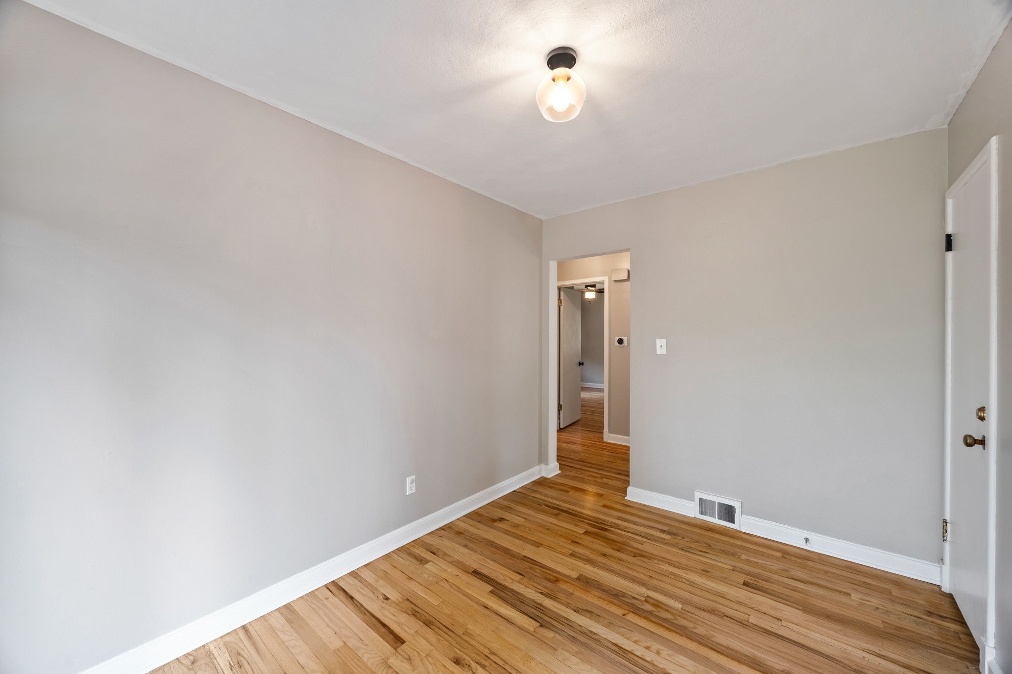 4046 39th Place Property Photo 10