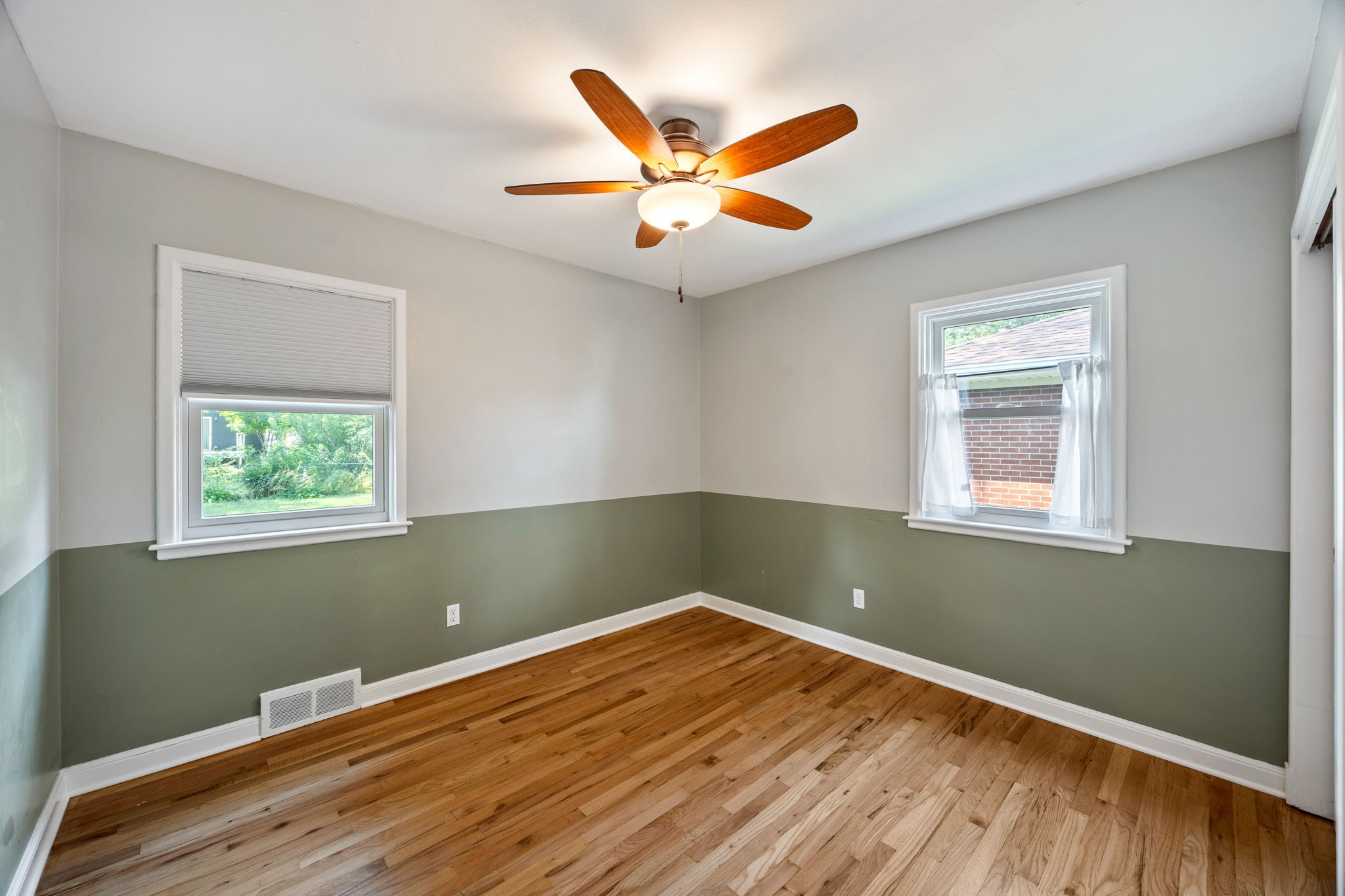 4046 39th Place Property Photo 12