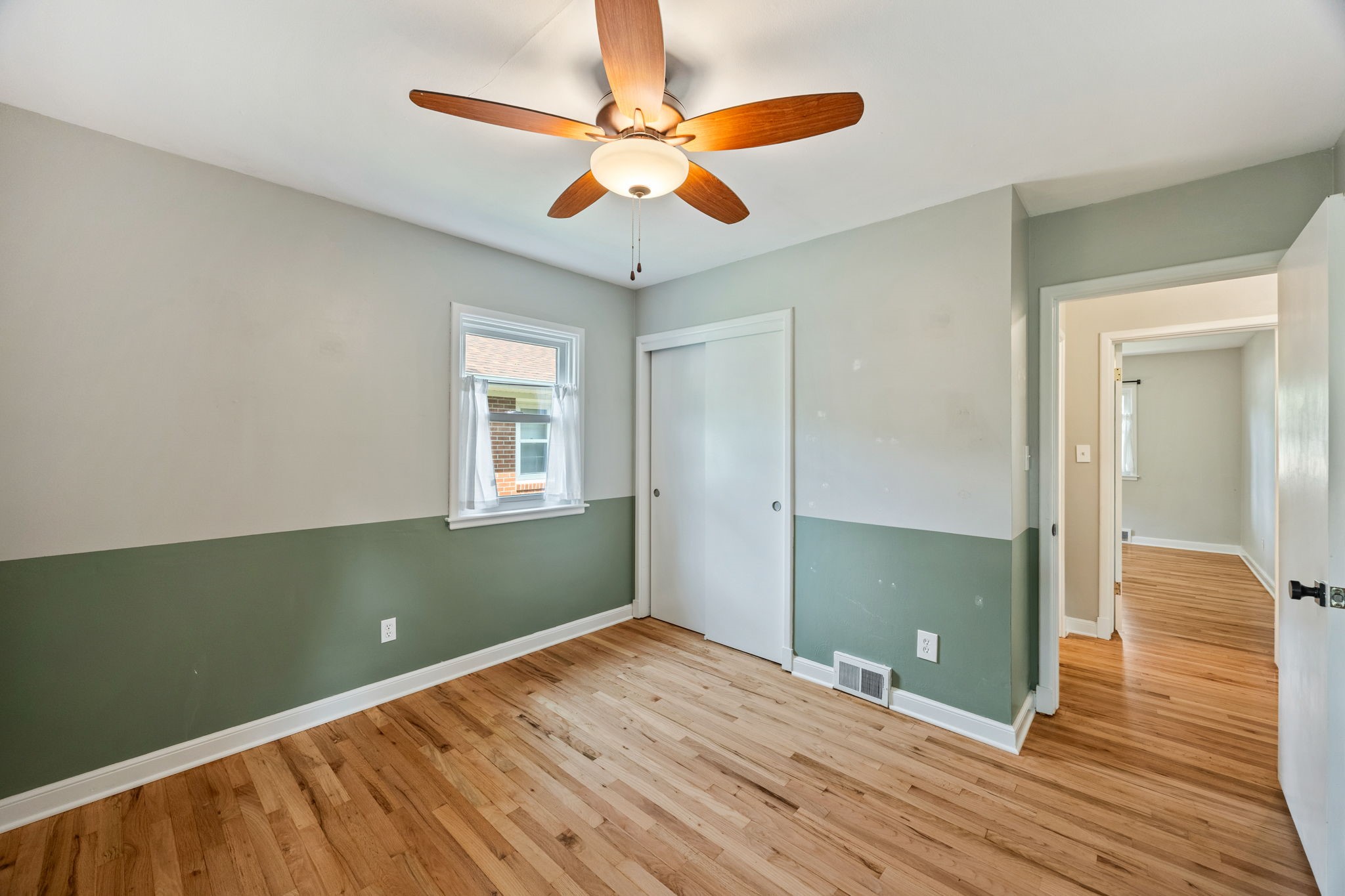 4046 39th Place Property Photo 13