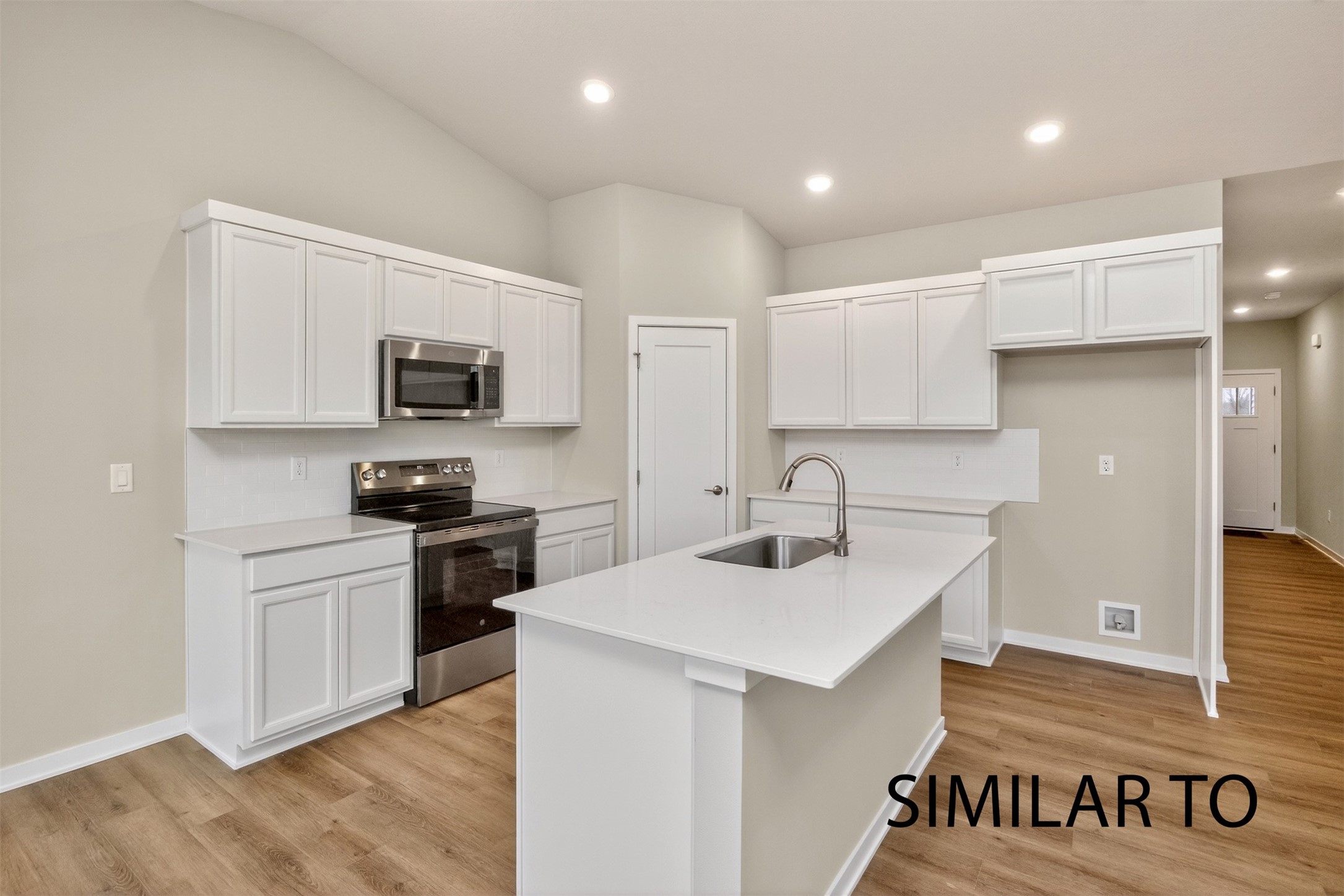 2912 Myron Street Property Photo 14