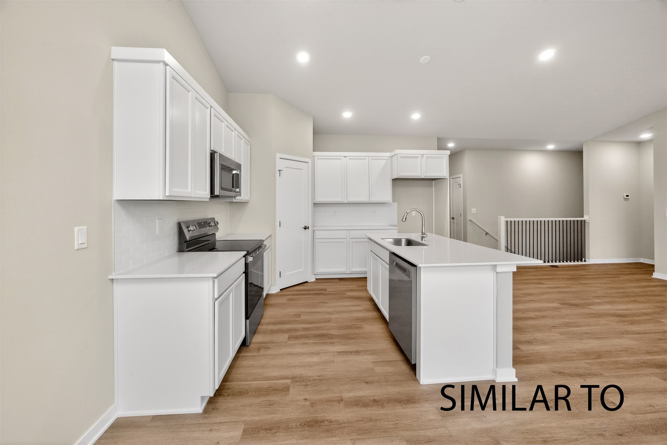 2912 Myron Street Property Photo 16