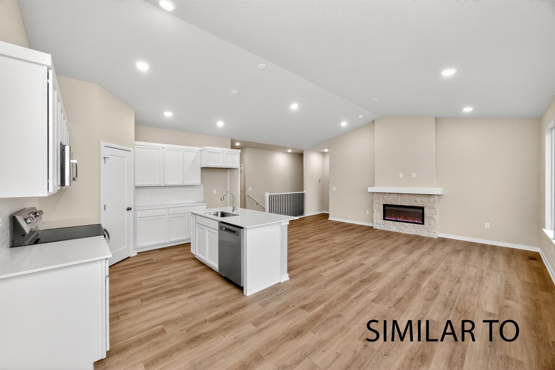2912 Myron Street Property Photo 18