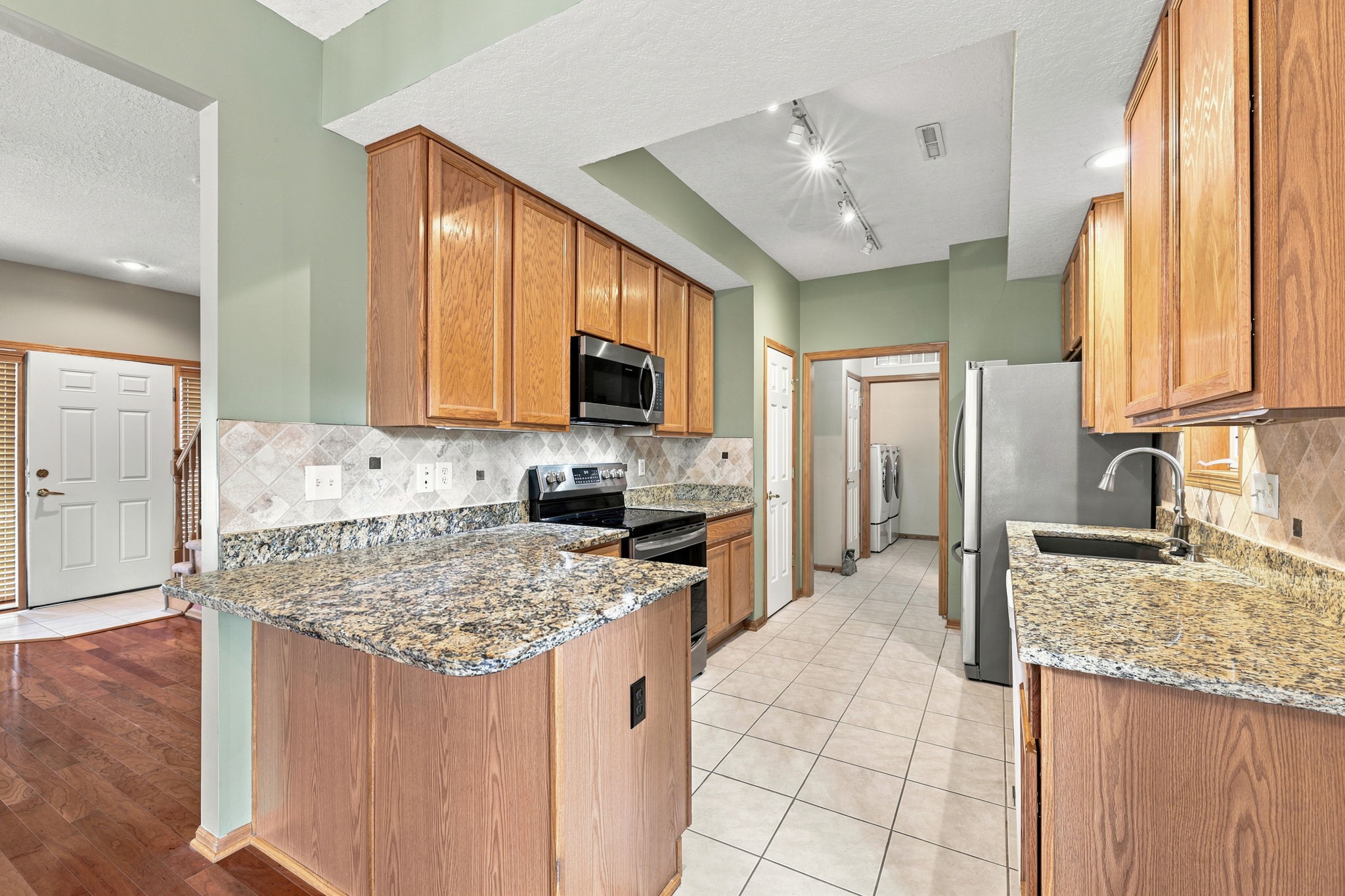 6001 Creston Avenue 52 Property Photo 15