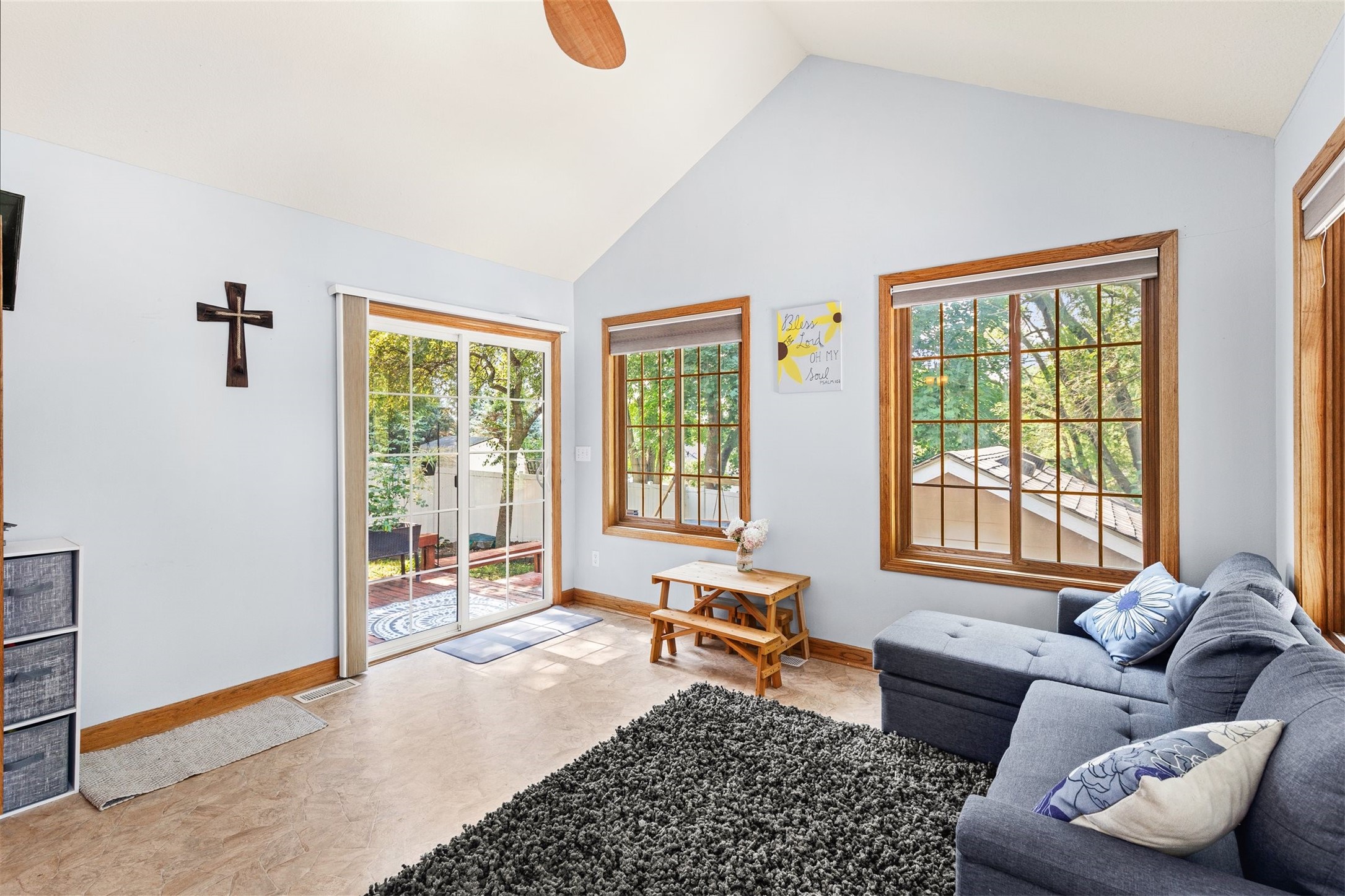 1302 Richard George Drive Property Photo 6