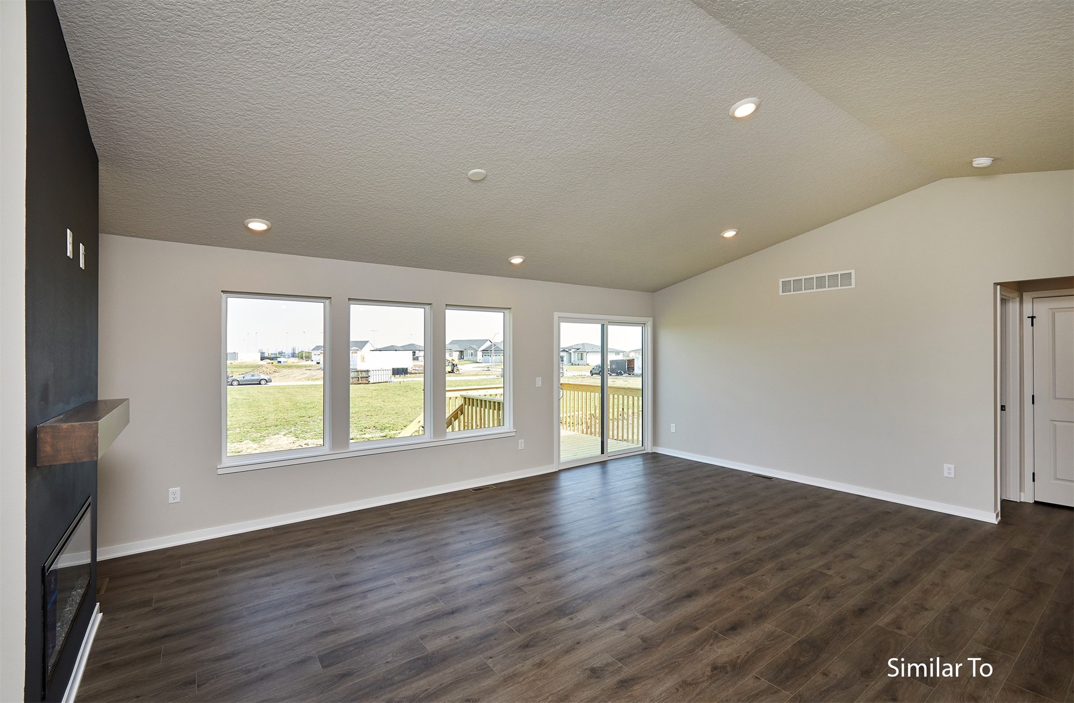 2411 Spruce Street Property Photo 5