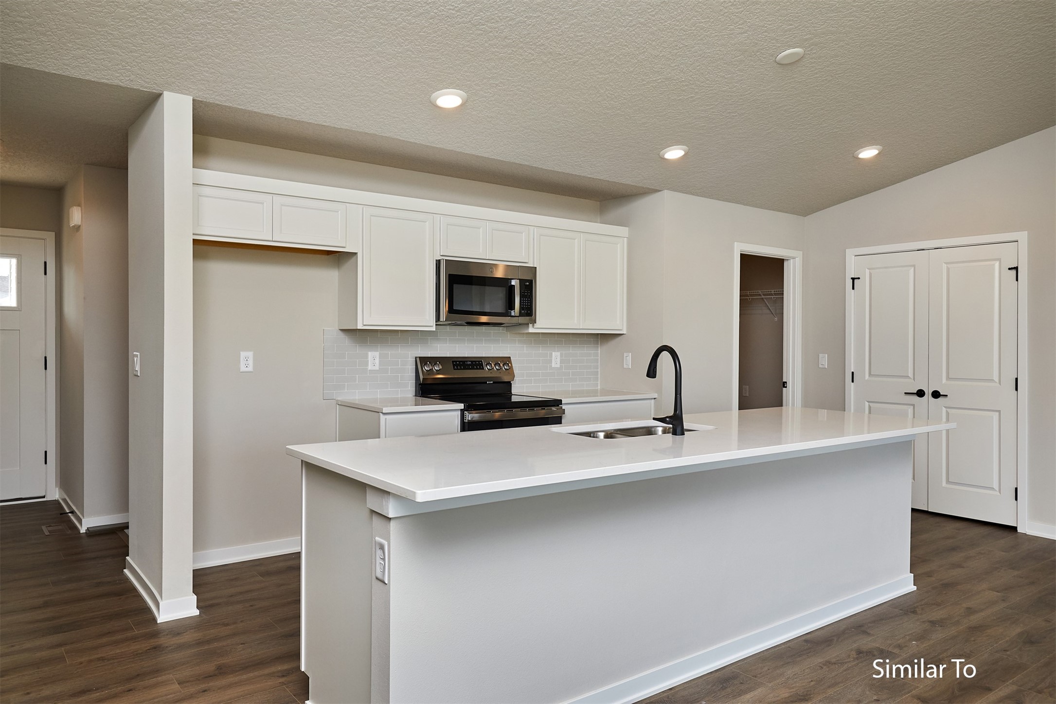 2411 Spruce Street Property Photo 8