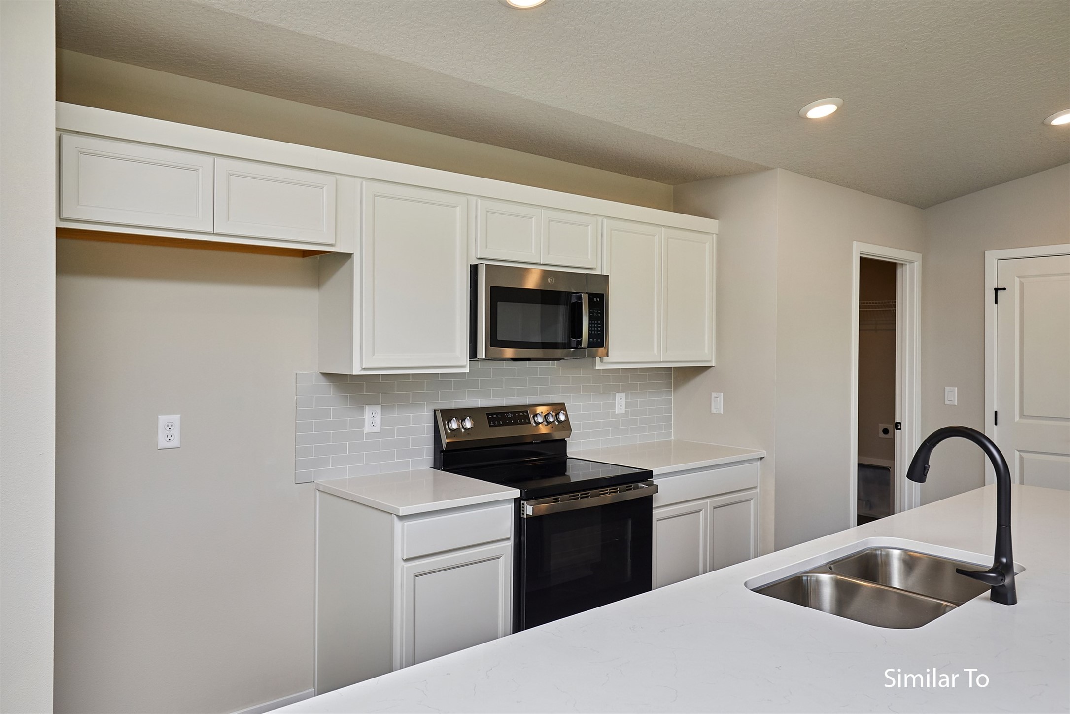 2411 Spruce Street Property Photo 9