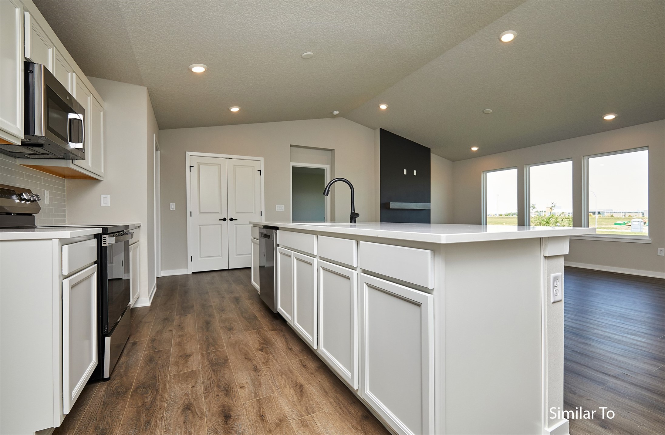 2411 Spruce Street Property Photo 11